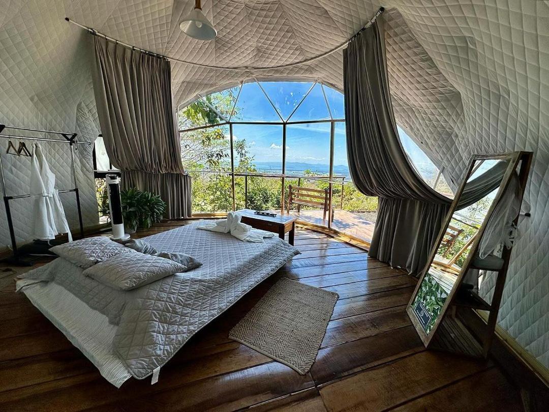 Domos Mirador Romantic Private Honeymoon Glamping Miramar