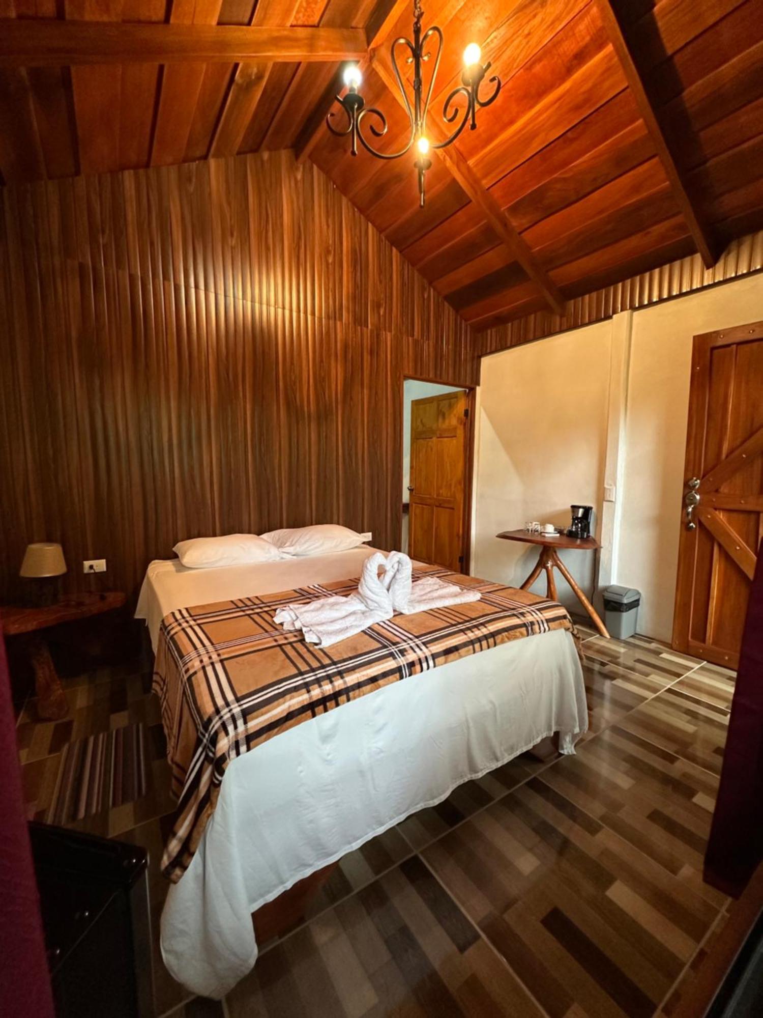 Arenal Rustic Lodge