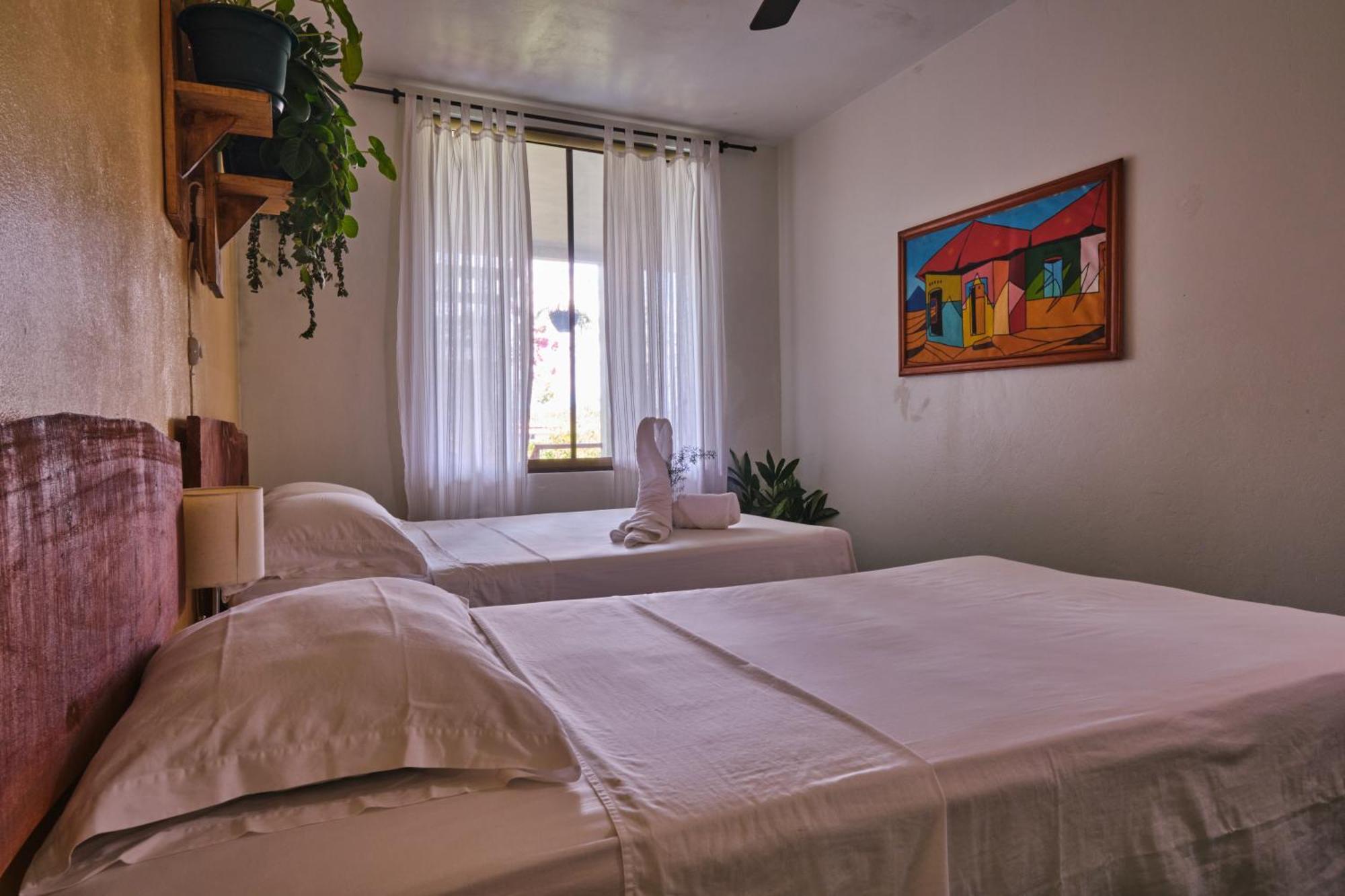 Jacquelina Hotel *