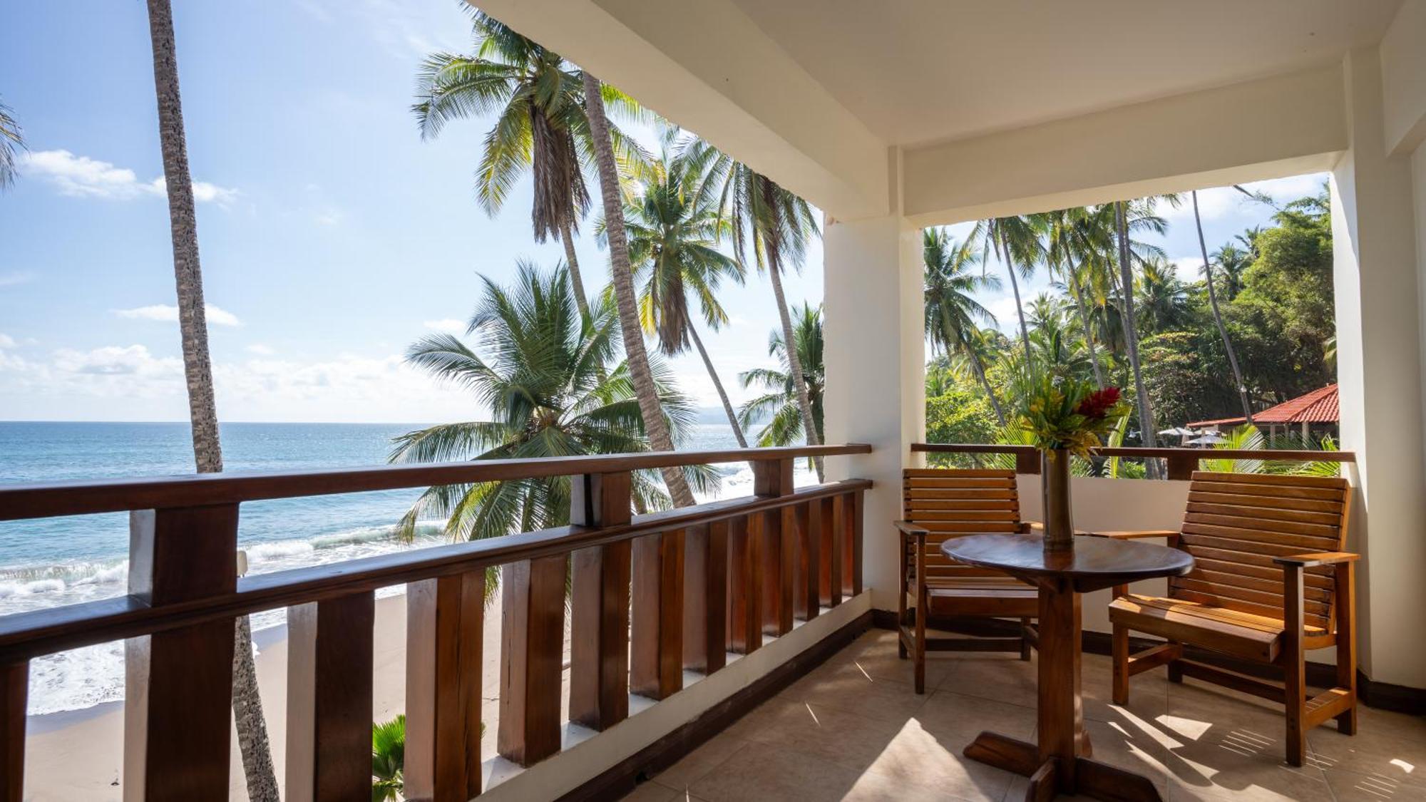 Tango Mar Beachfront Boutique & Hotel 4*
