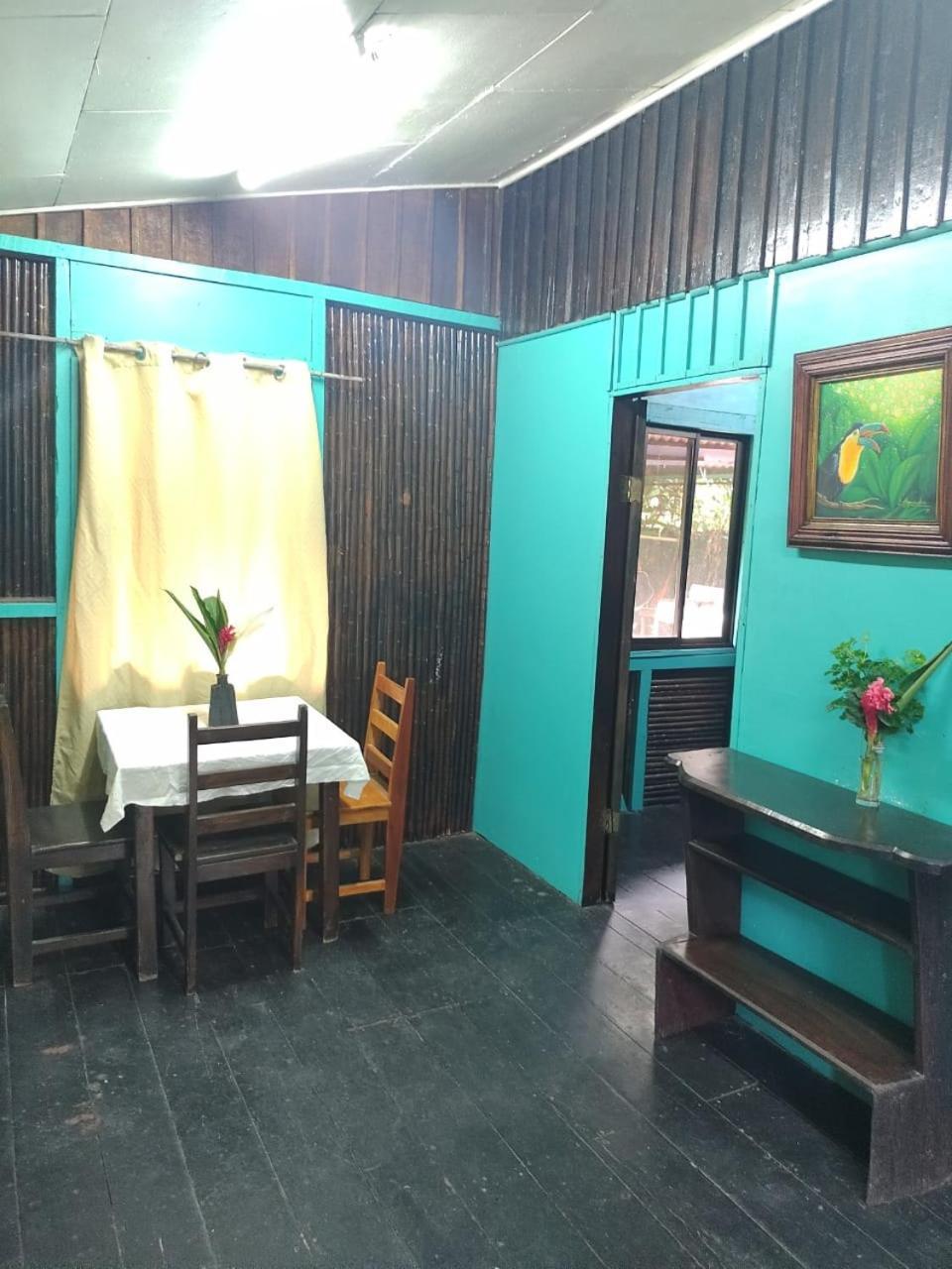 Hotel Kaya's Place 2*