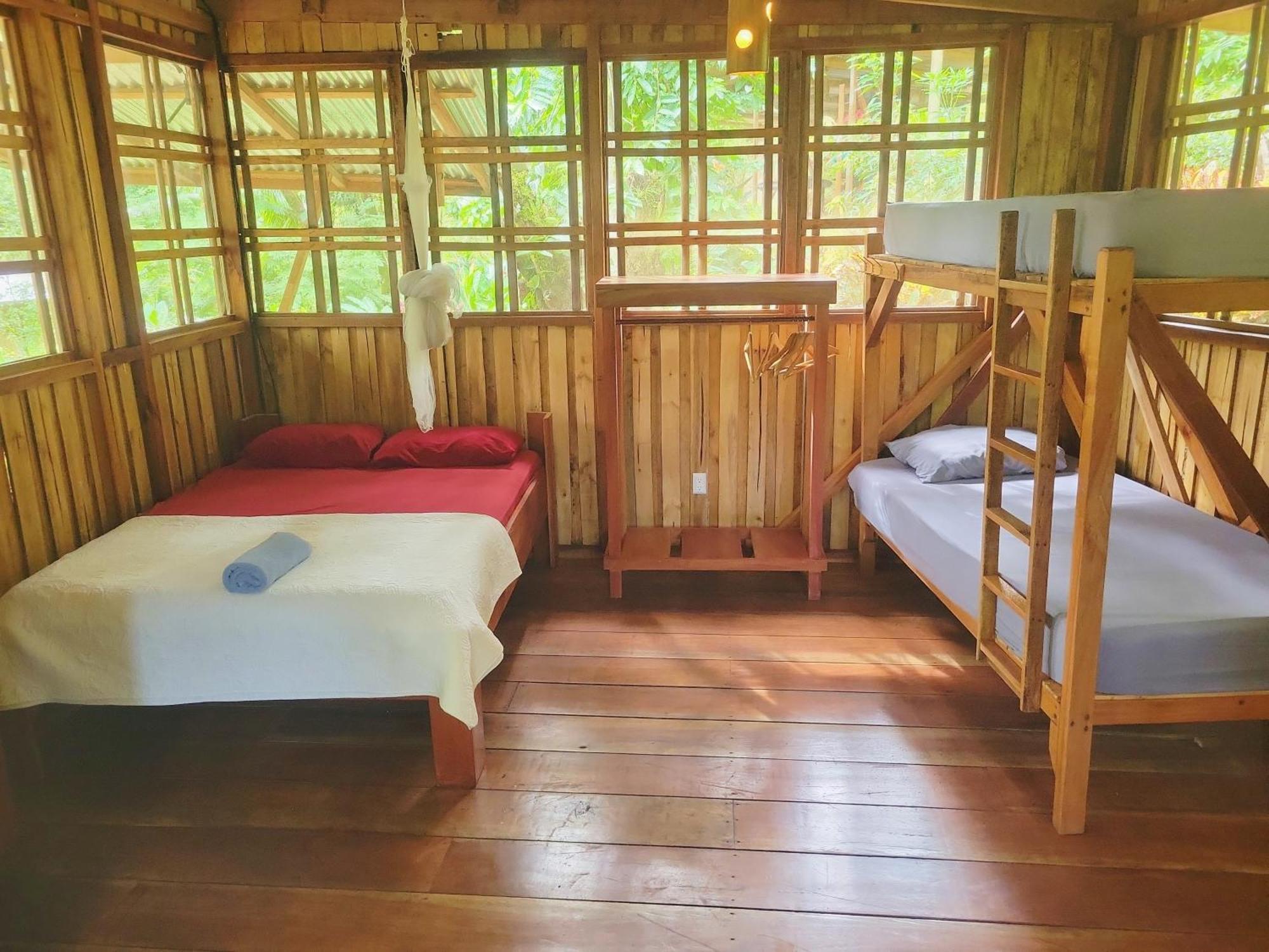 Cascada Elysiana Lodge Platanillo