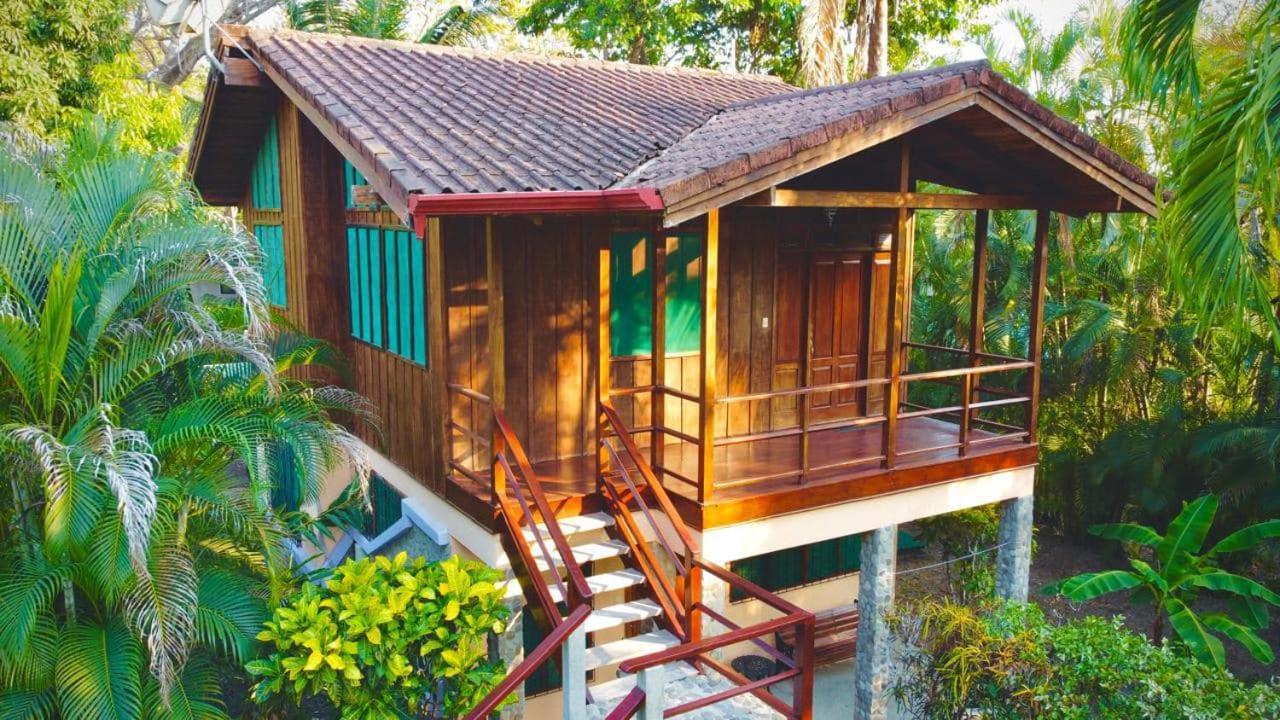Mal Pais Surf Camp Playa Santa Teresa (Puntarenas)