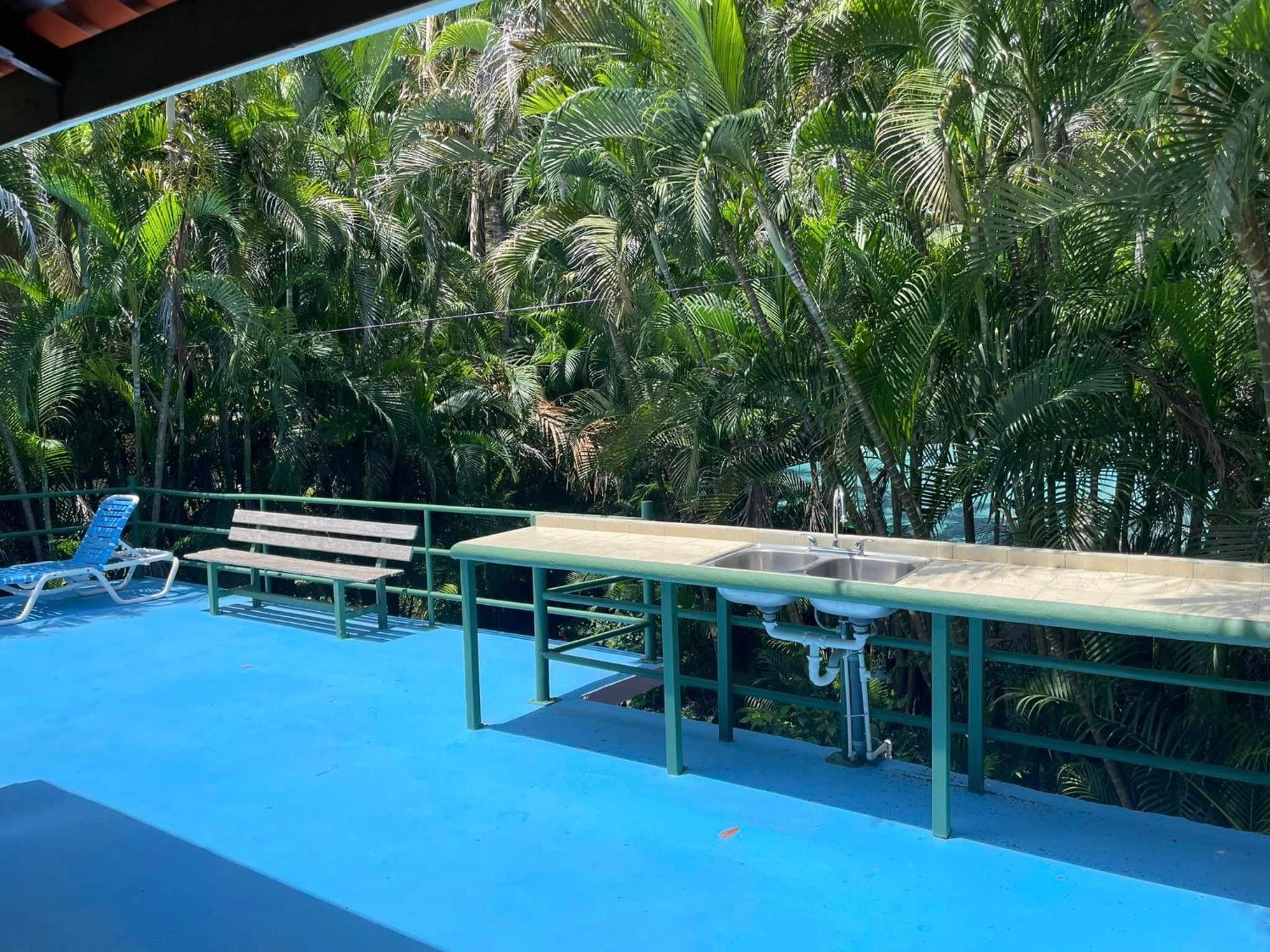 Mal Pais Surf Camp Hotel