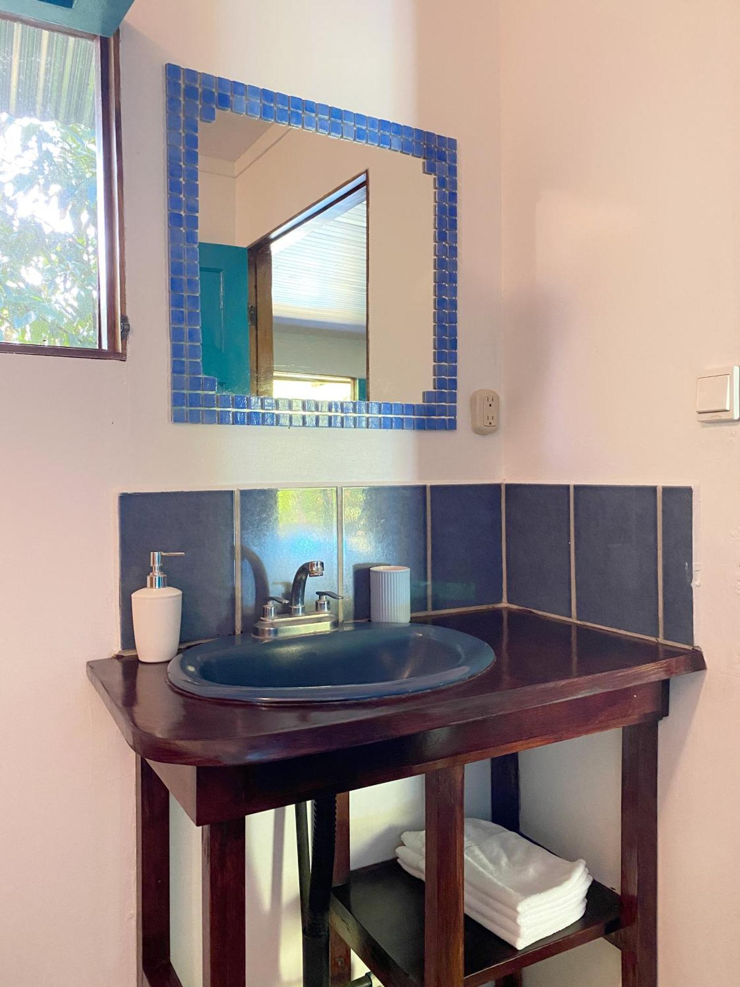 Casa Colores 3*