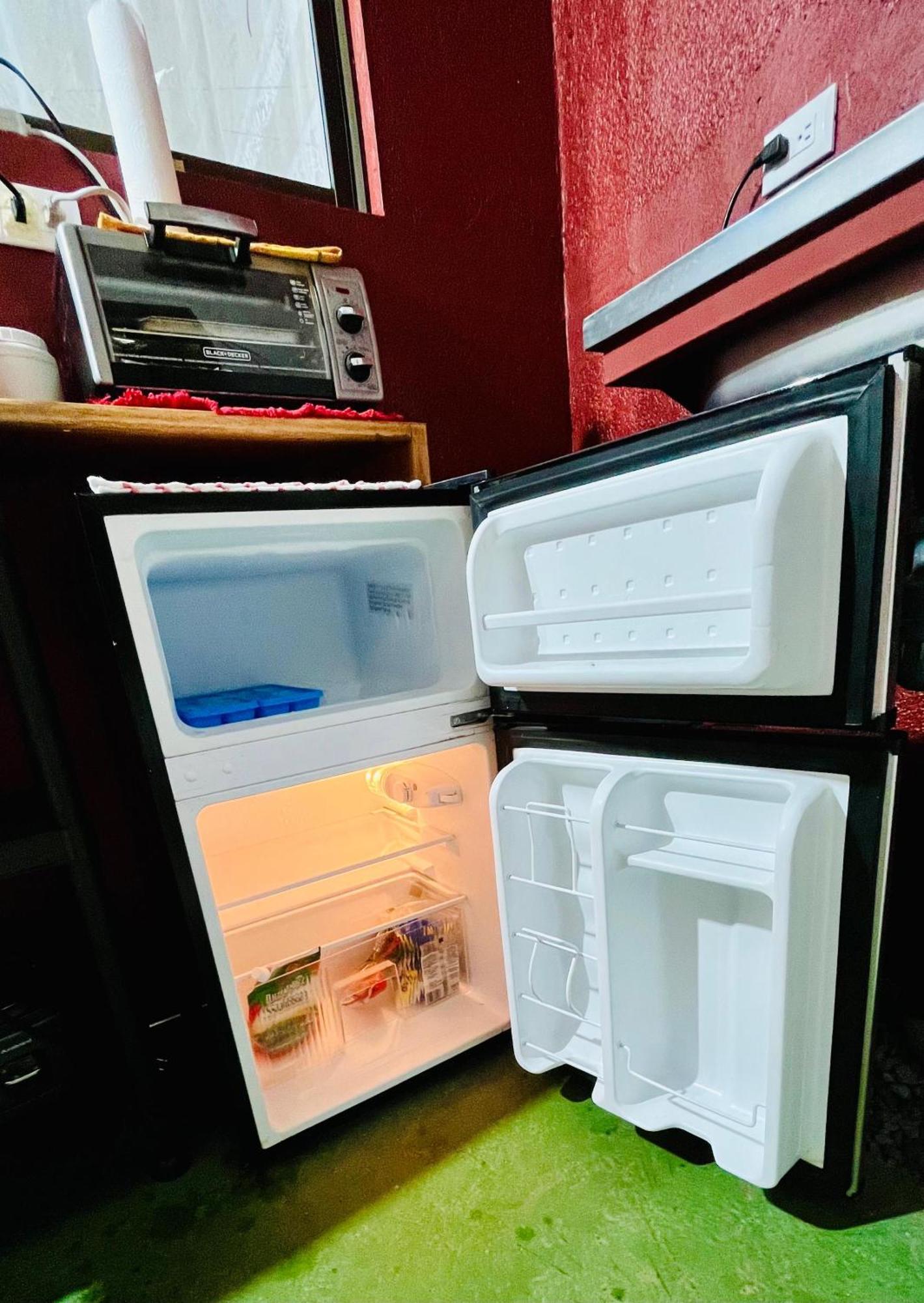 Capsule hotel Downtown, Private With Bathroom *