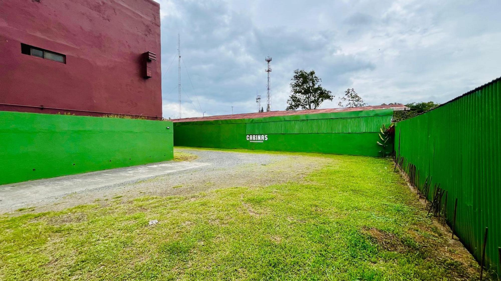 Downtown, Private With Bathroom * Nuevo Arenal