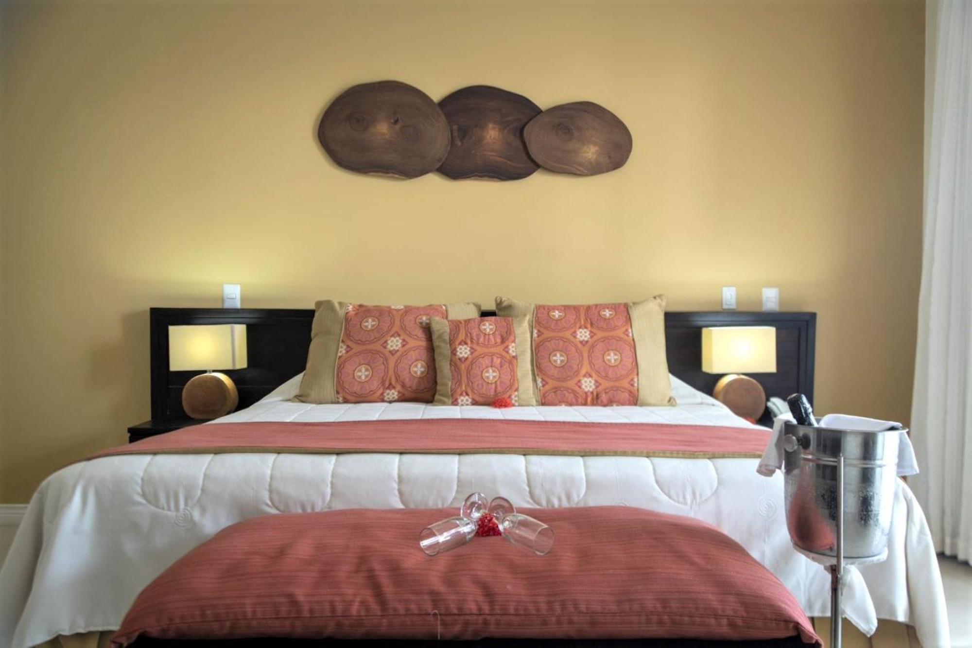 Tango Mar Beachfront Boutique & Tambor (Puntarenas)