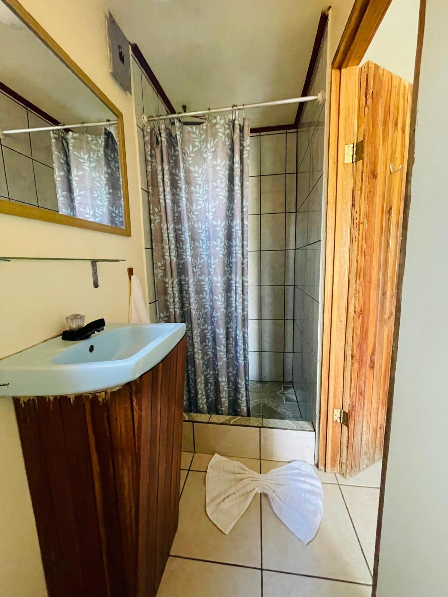 Cabinas Nuestra Kasa Monteverde
