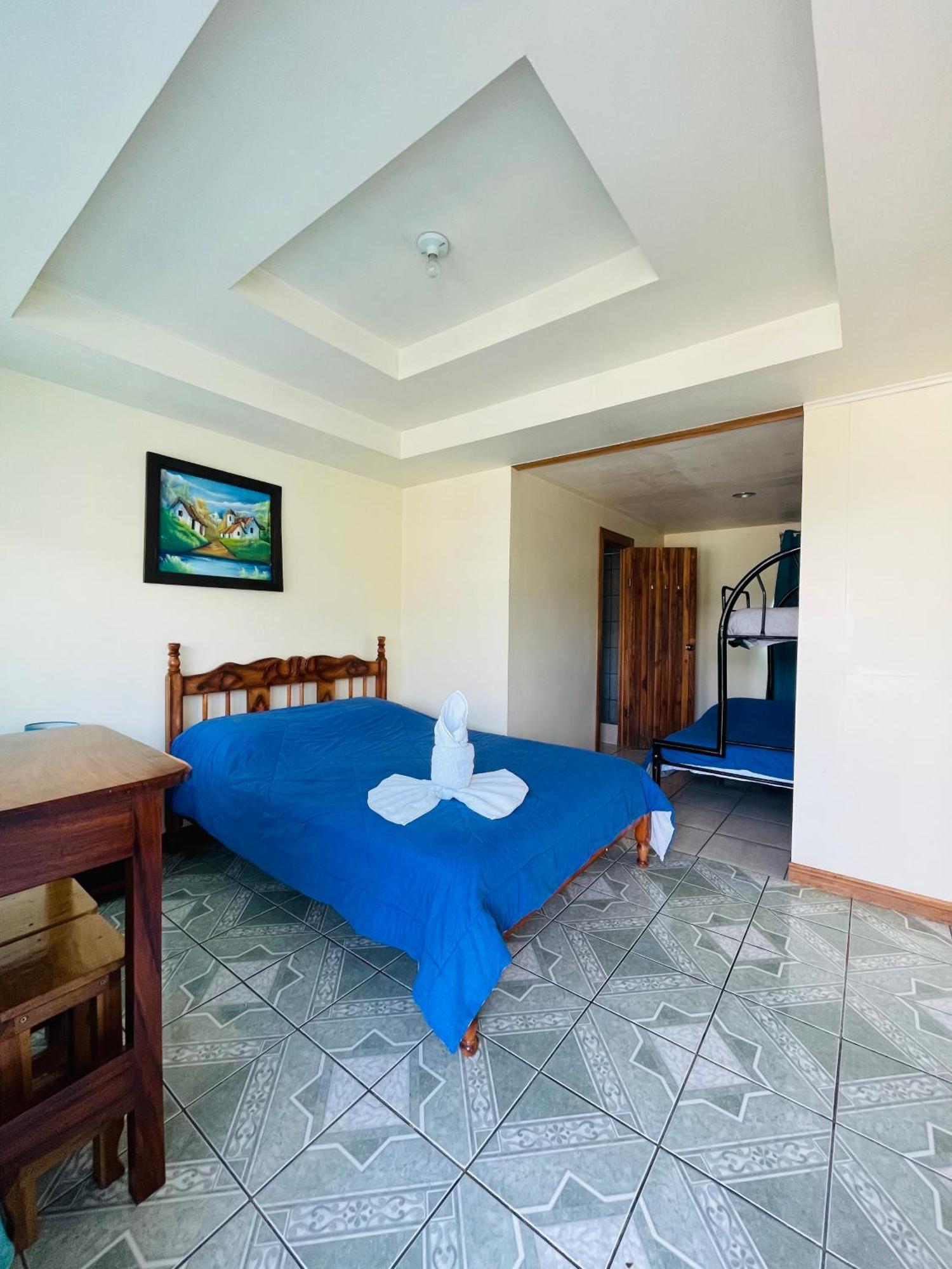 Cabinas Nuestra Kasa Bed & Breakfast Monteverde