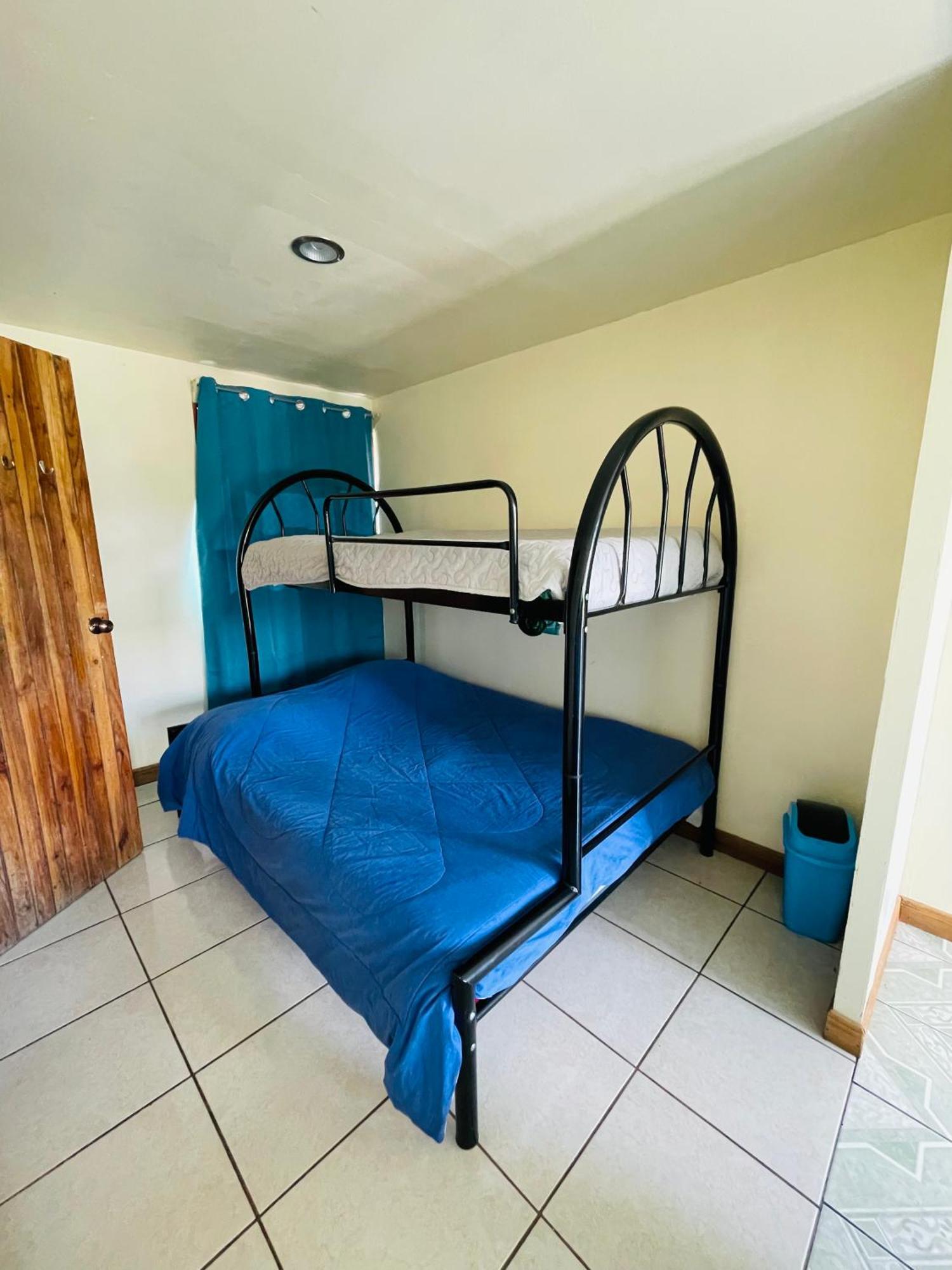Cabinas Nuestra Kasa Bed & Breakfast Monteverde