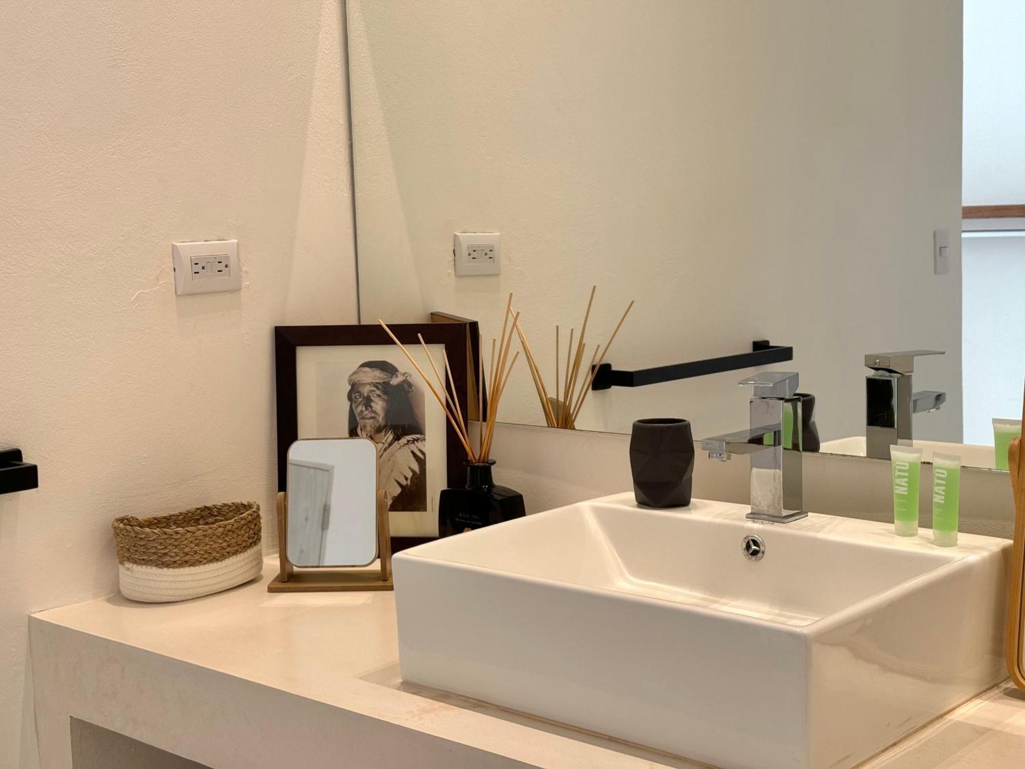 Aparthotel Les Roches - Paradise Retreat