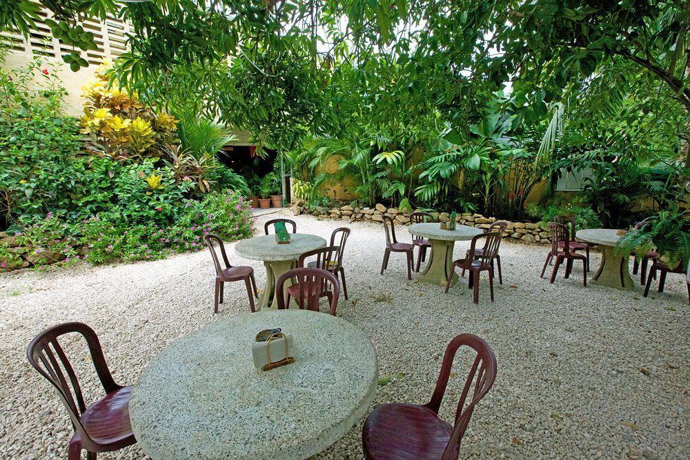 Hotel El Sano Banano Beachside 3*