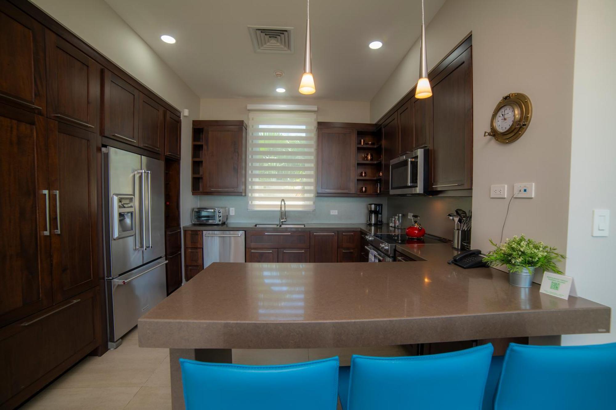 Apartment 3 Bdr Ocean View Miramar 2d By In Cr