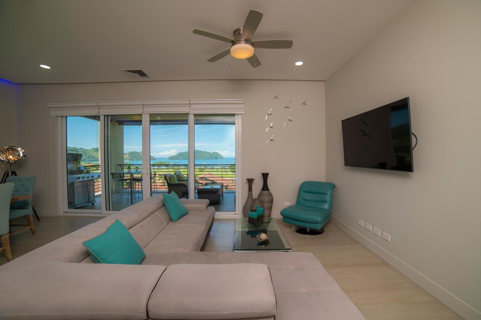 3 Bdr Ocean View Miramar 2d By In Cr