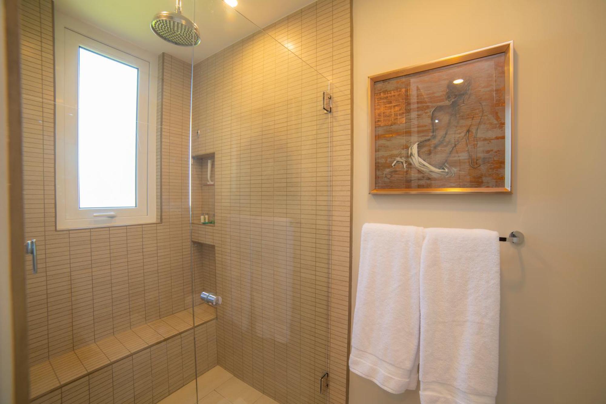 Apartment 3 Bdr Ocean View Miramar 2d By In Cr