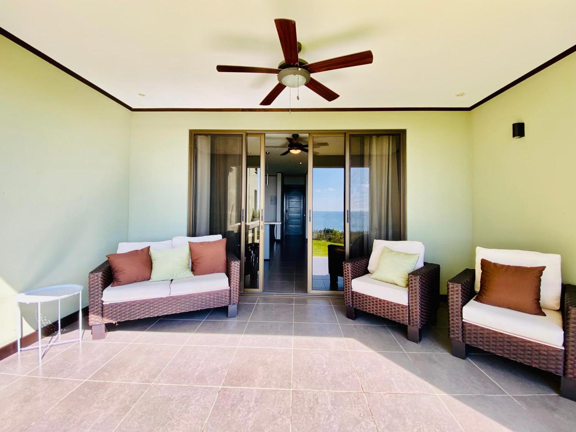 Bed & Breakfast Pacific Edge Eco Dominical