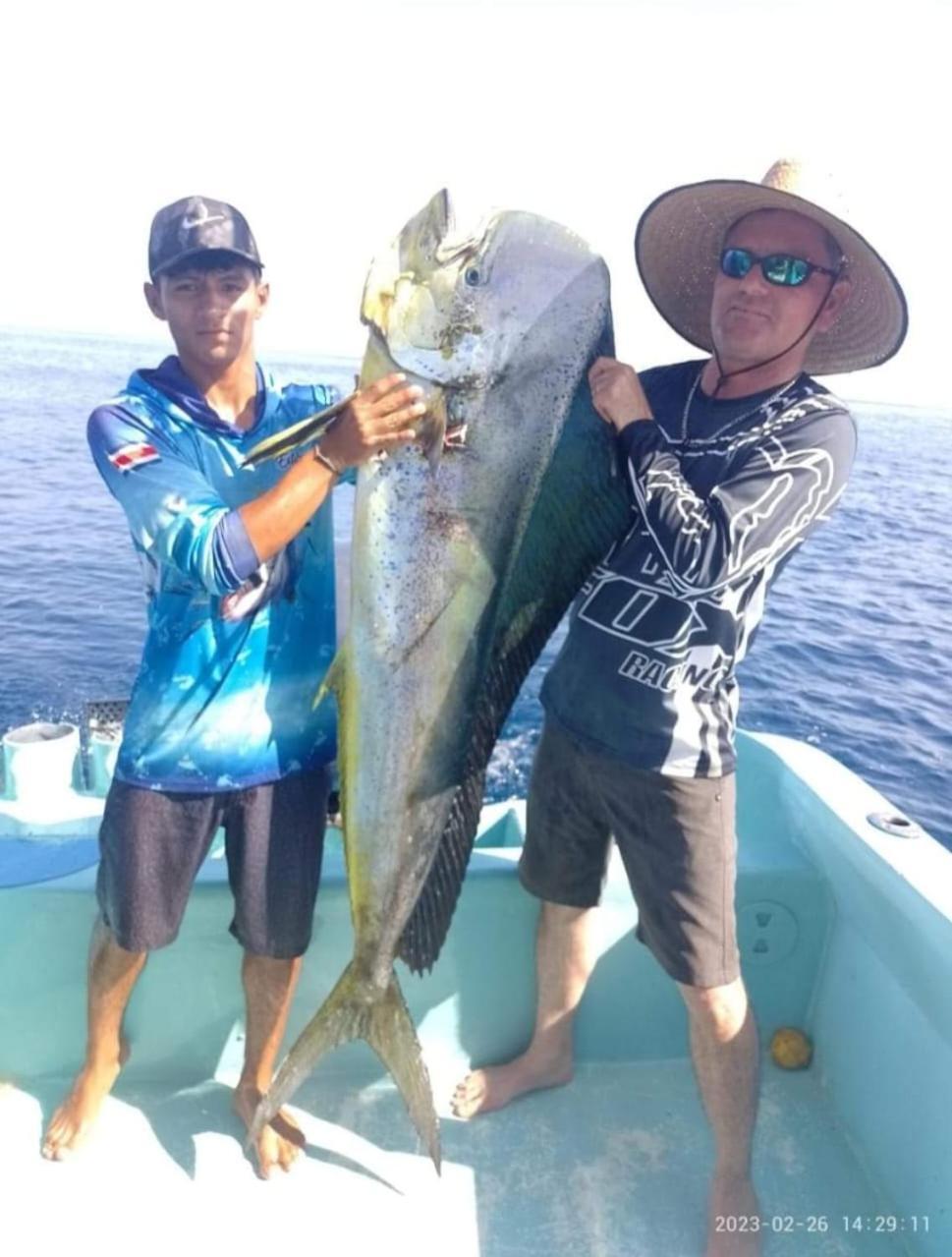 Hook And Cook * Drake Bay