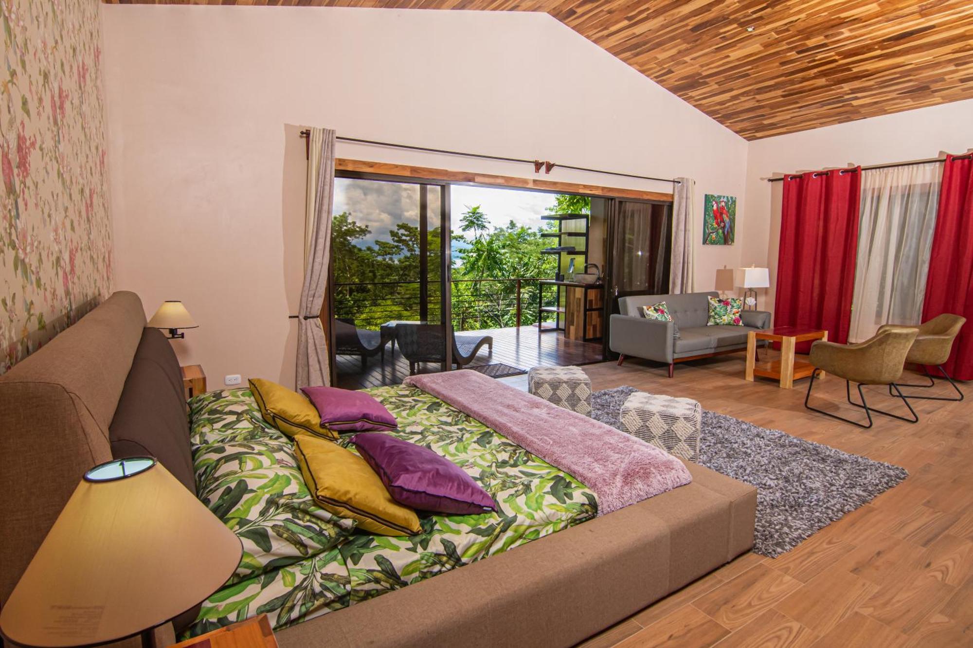 Corcovado-ac-jacuzzi-pool-great Views-nature-relaxing Puerto Jimenez