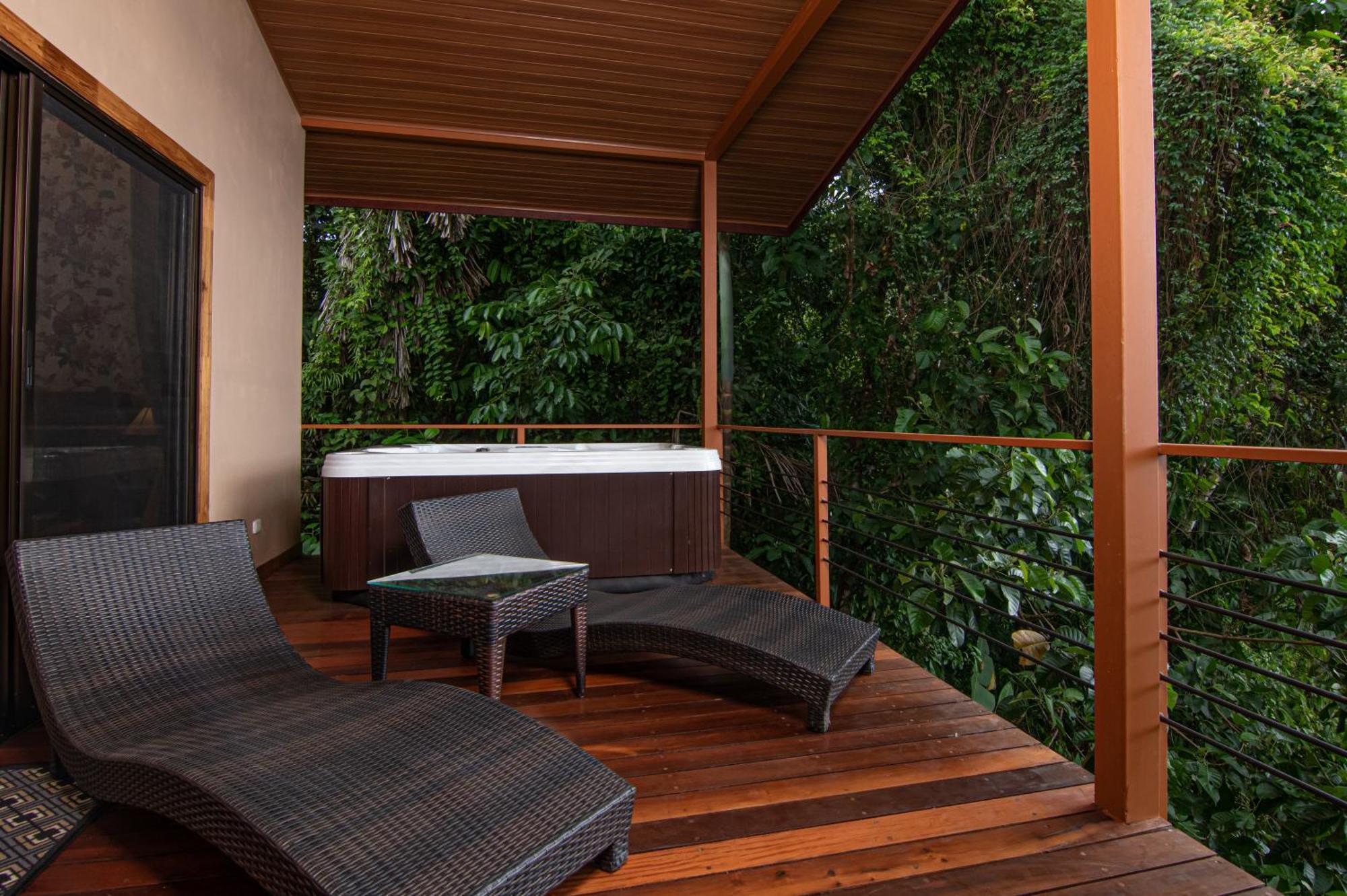 Corcovado-ac-jacuzzi-pool-great Views-nature-relaxing Villa *
