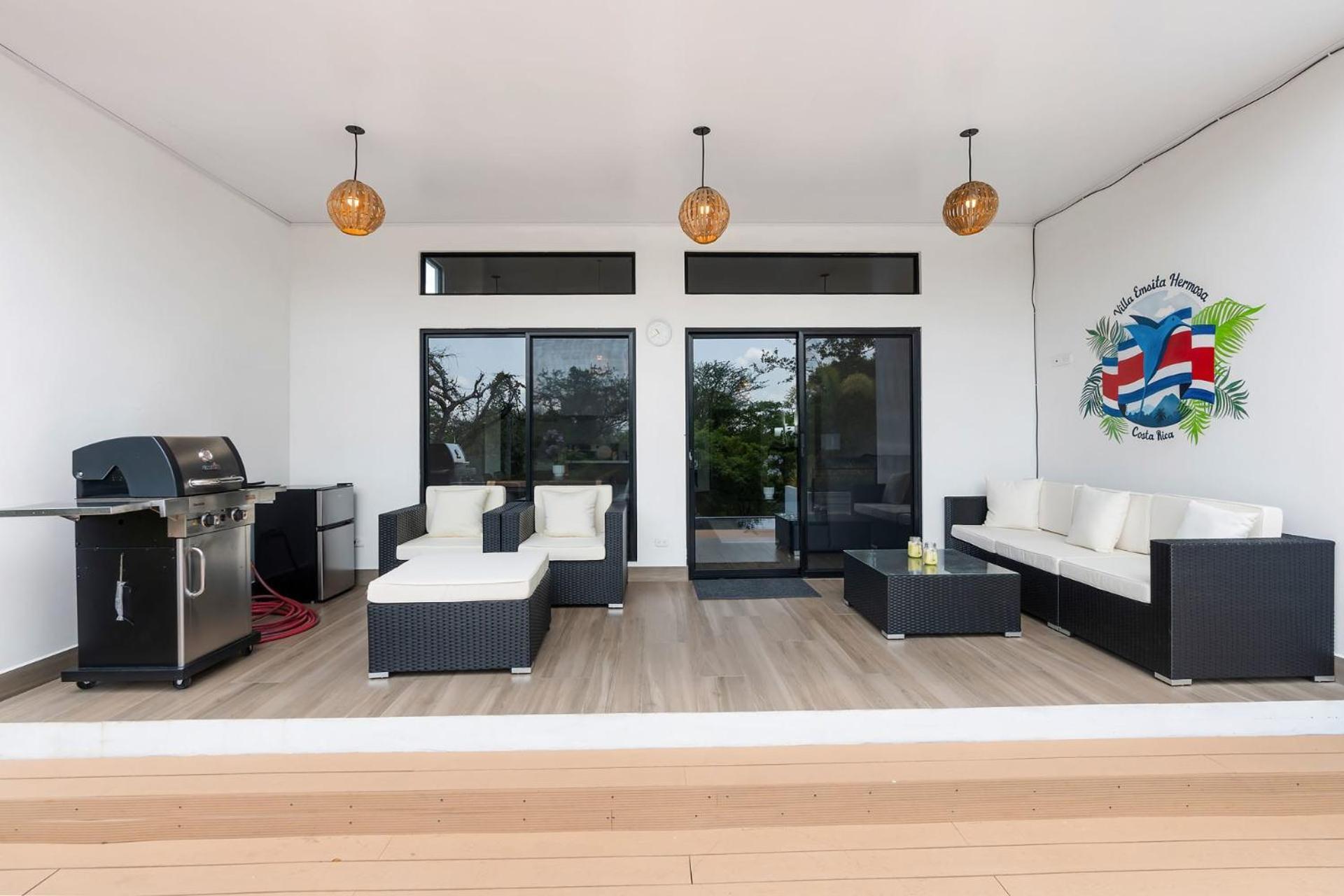 Brand-new 3bd Hilltop With Pool Holiday home Coco