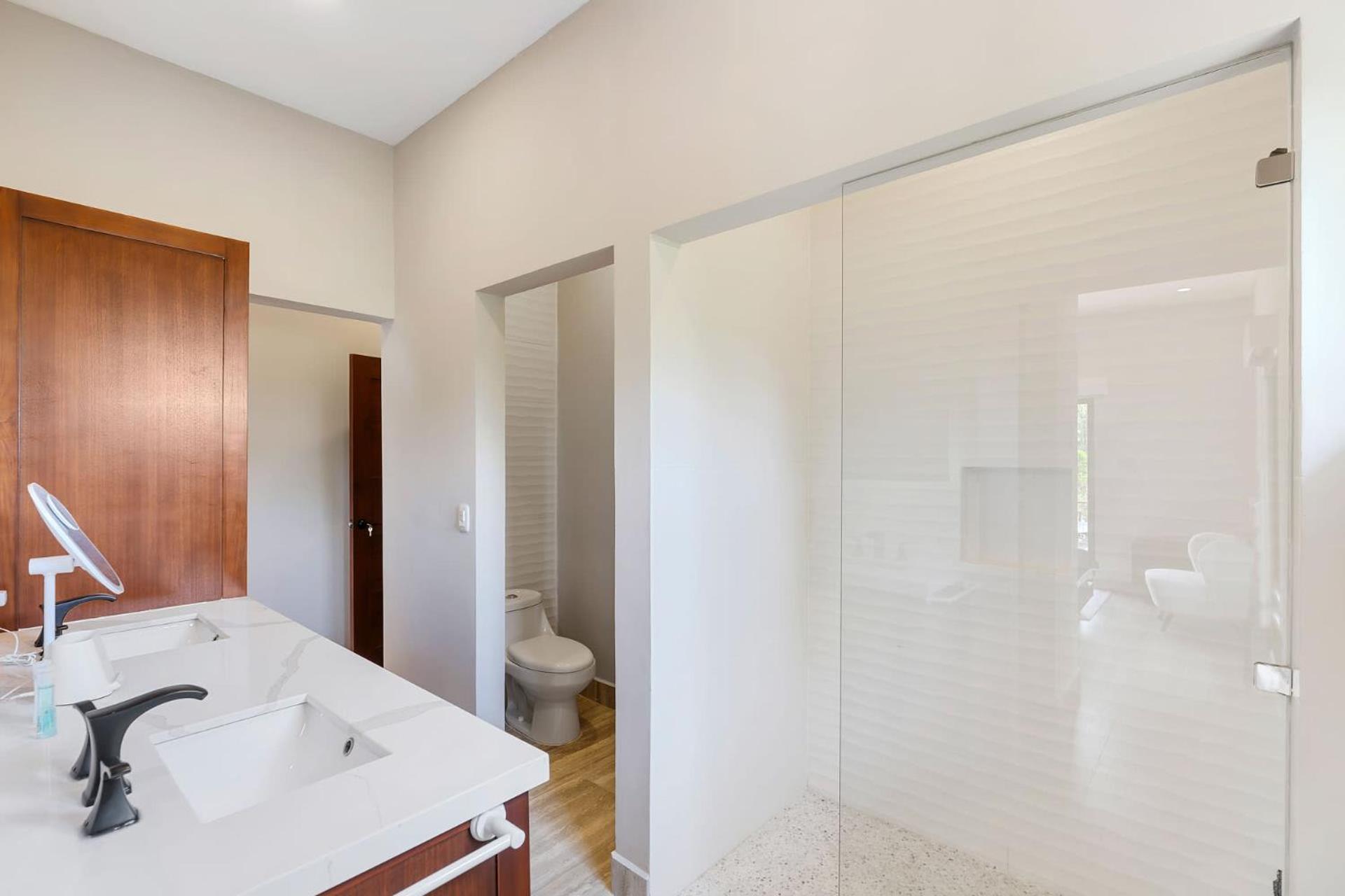 Brand-new 3bd Hilltop With Pool