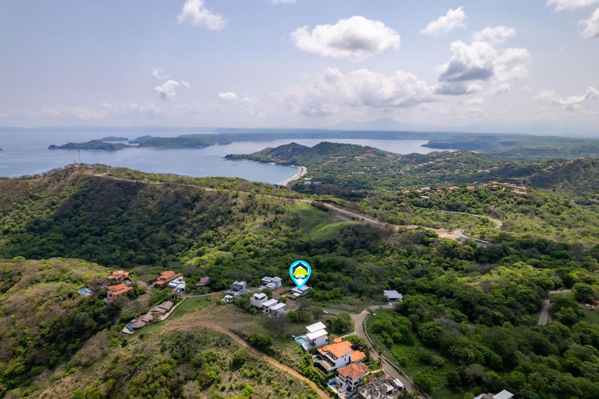 Brand-new 3bd Hilltop With Pool Holiday home Coco