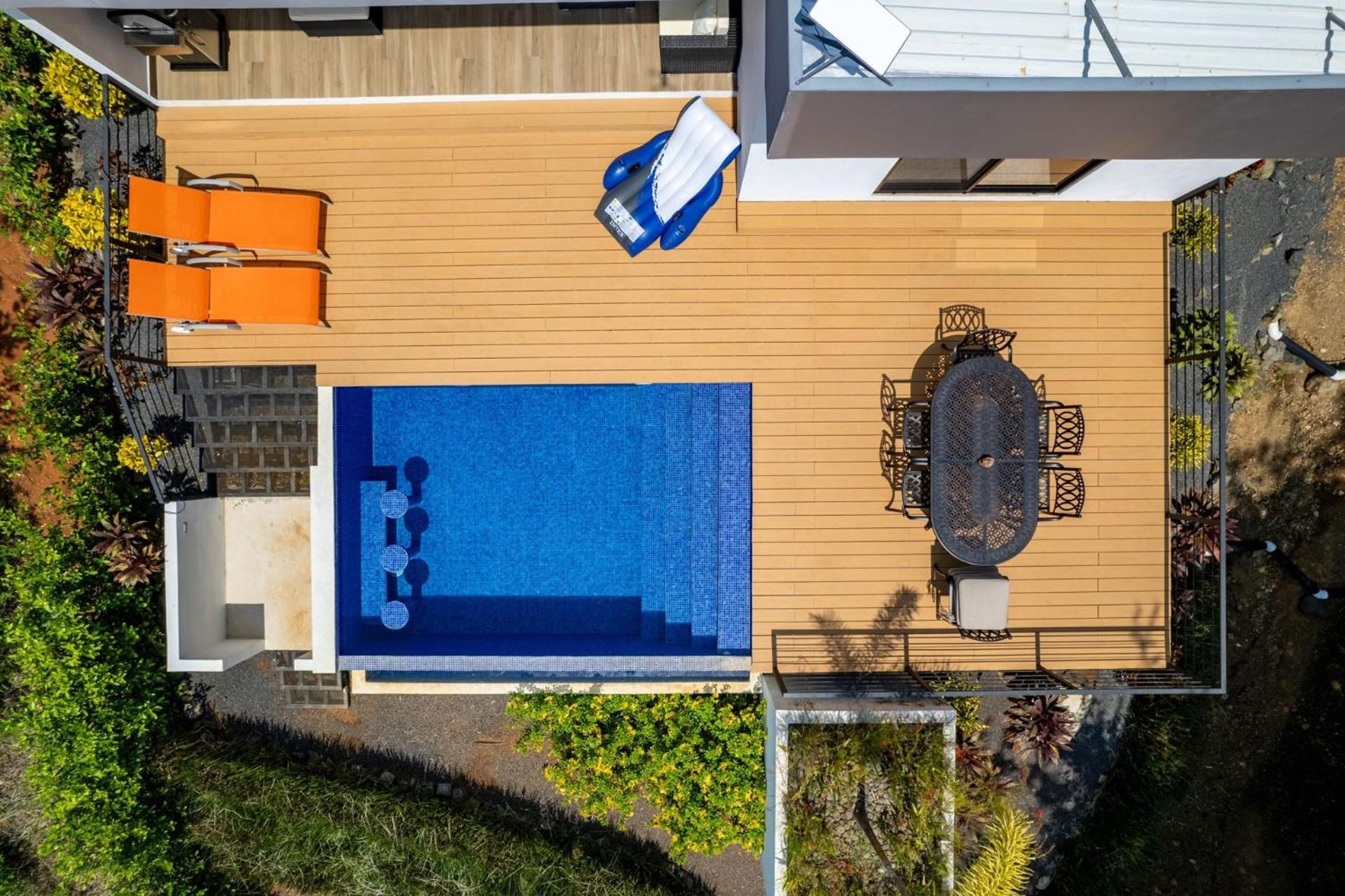 Brand-new 3bd Hilltop With Pool Holiday home *