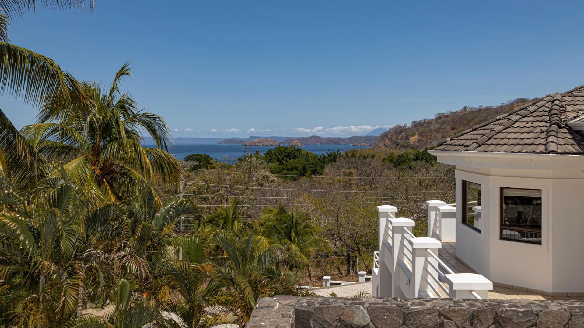 Pura Vida Villa