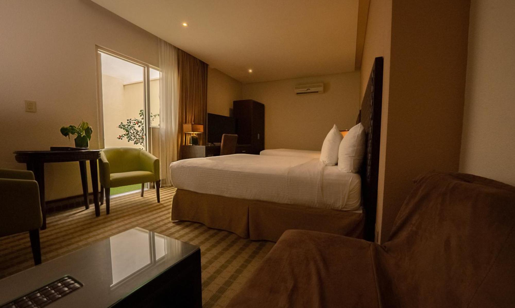 Rincon Del Valle & 4*