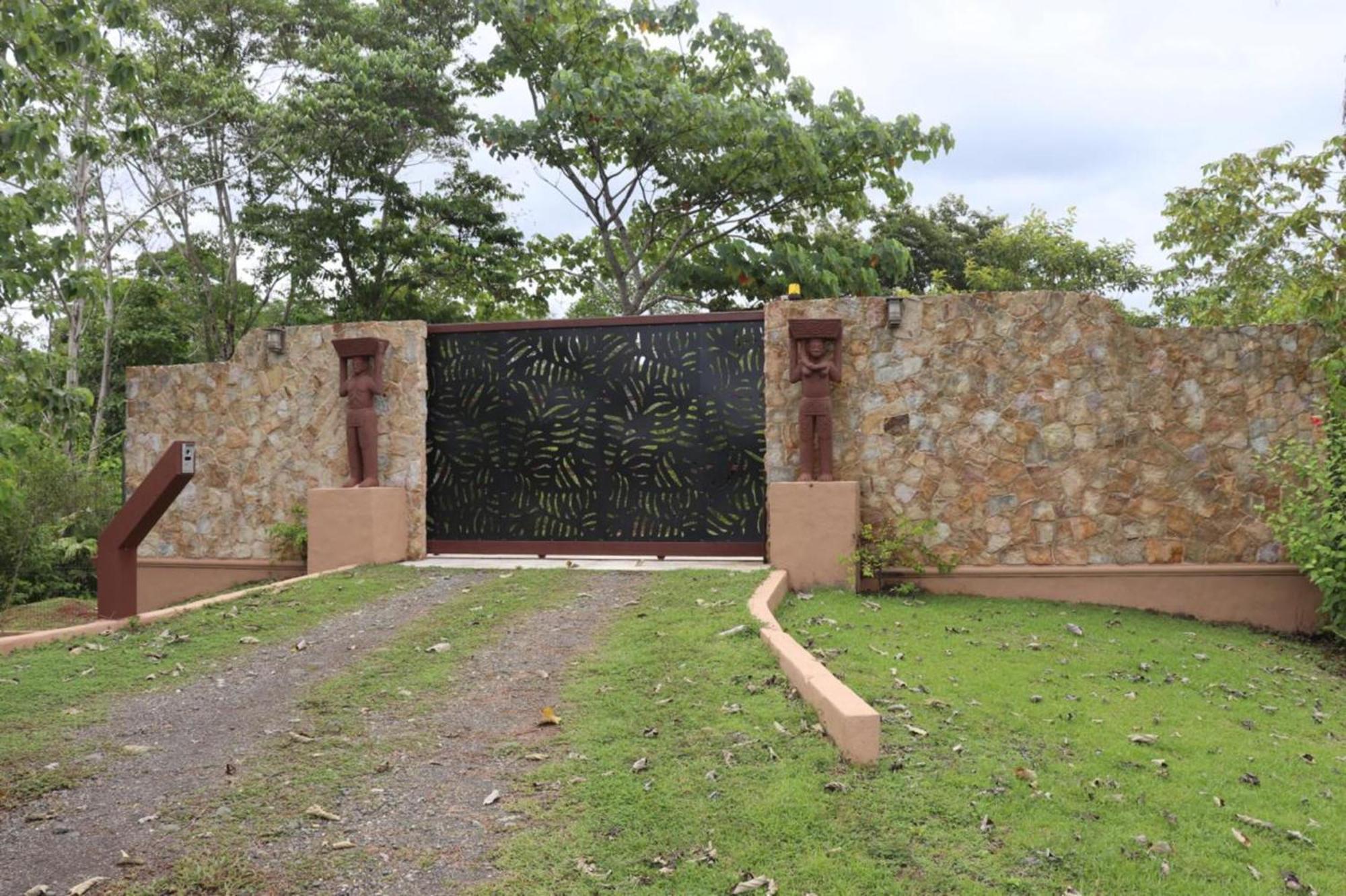 Villa Corcovado-ac-jacuzzi-pool-great Views-nature-relaxing Puerto Jimenez