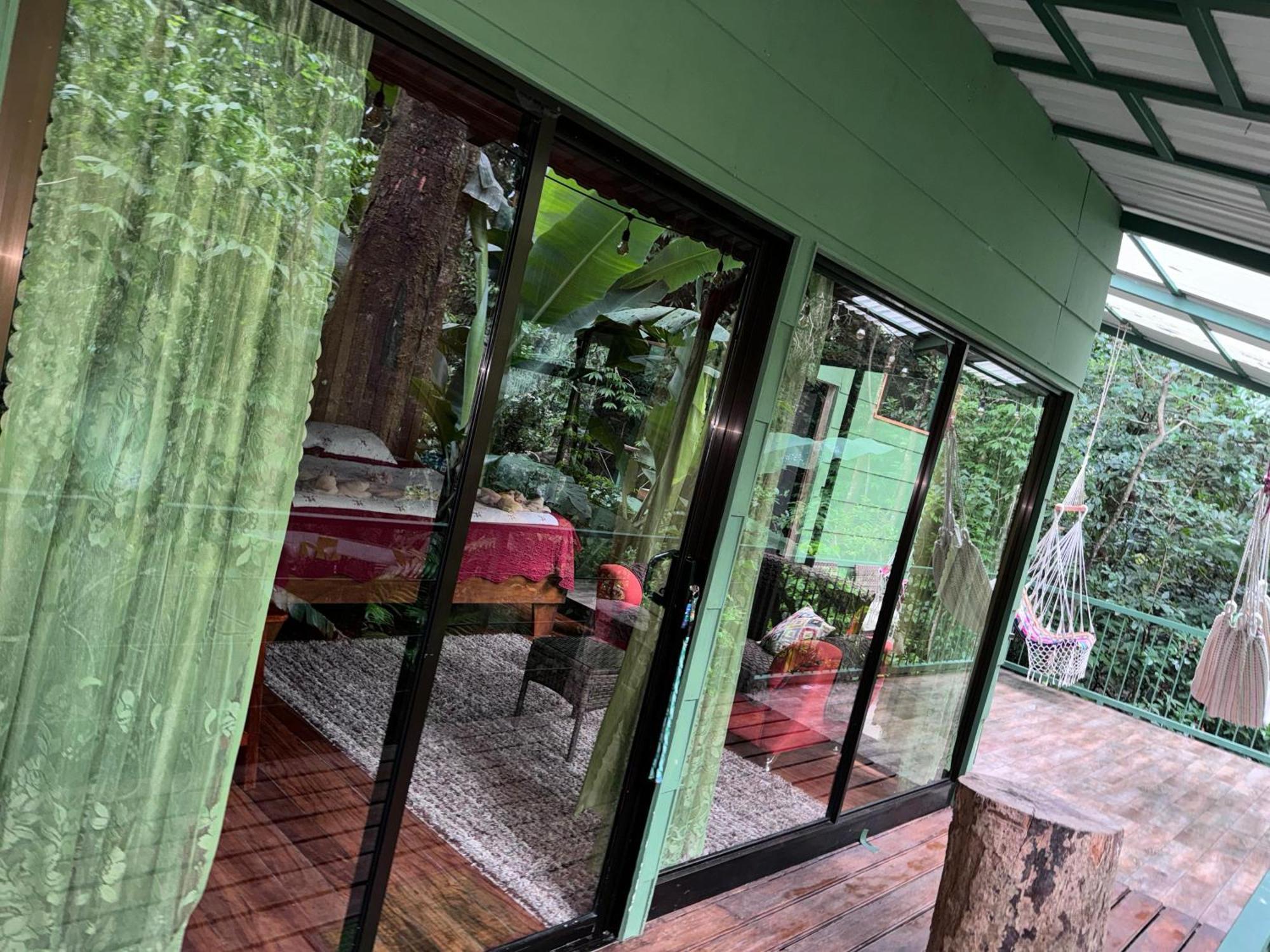 Tree House Bosque Nuboso Campsite