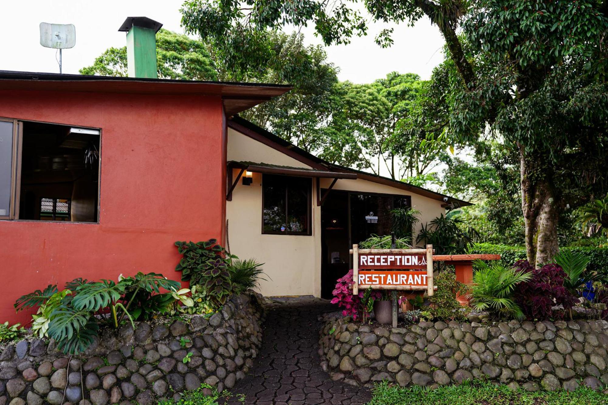Lodge Essence Arenal & Yoga El Castillo