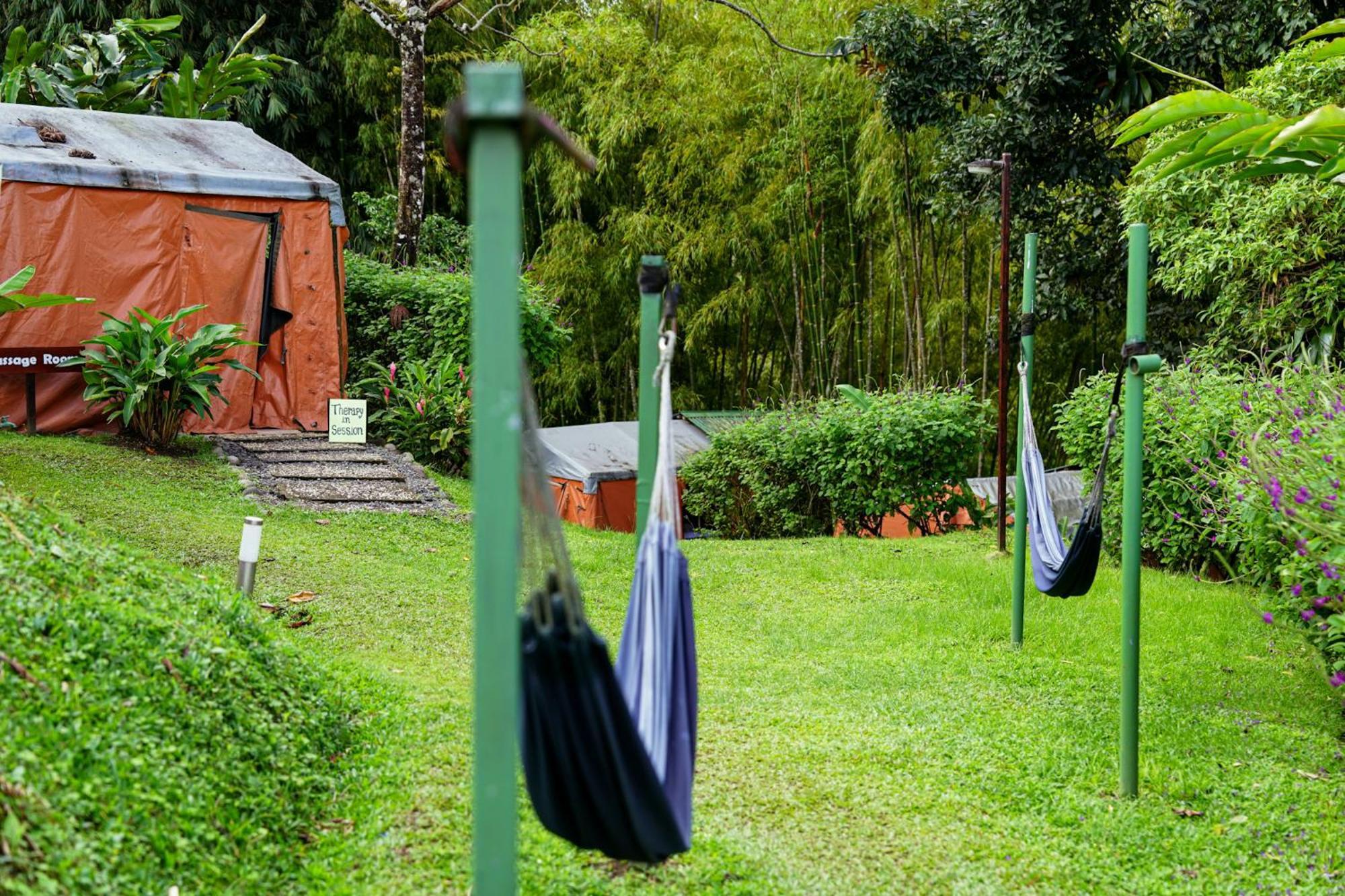 Essence Arenal & Yoga El Castillo