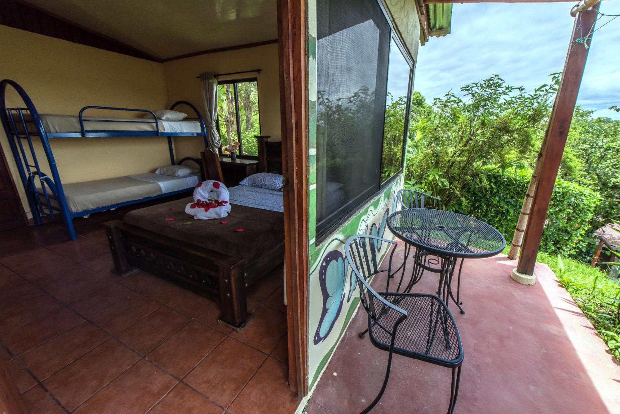 Lodge Essence Arenal & Yoga *