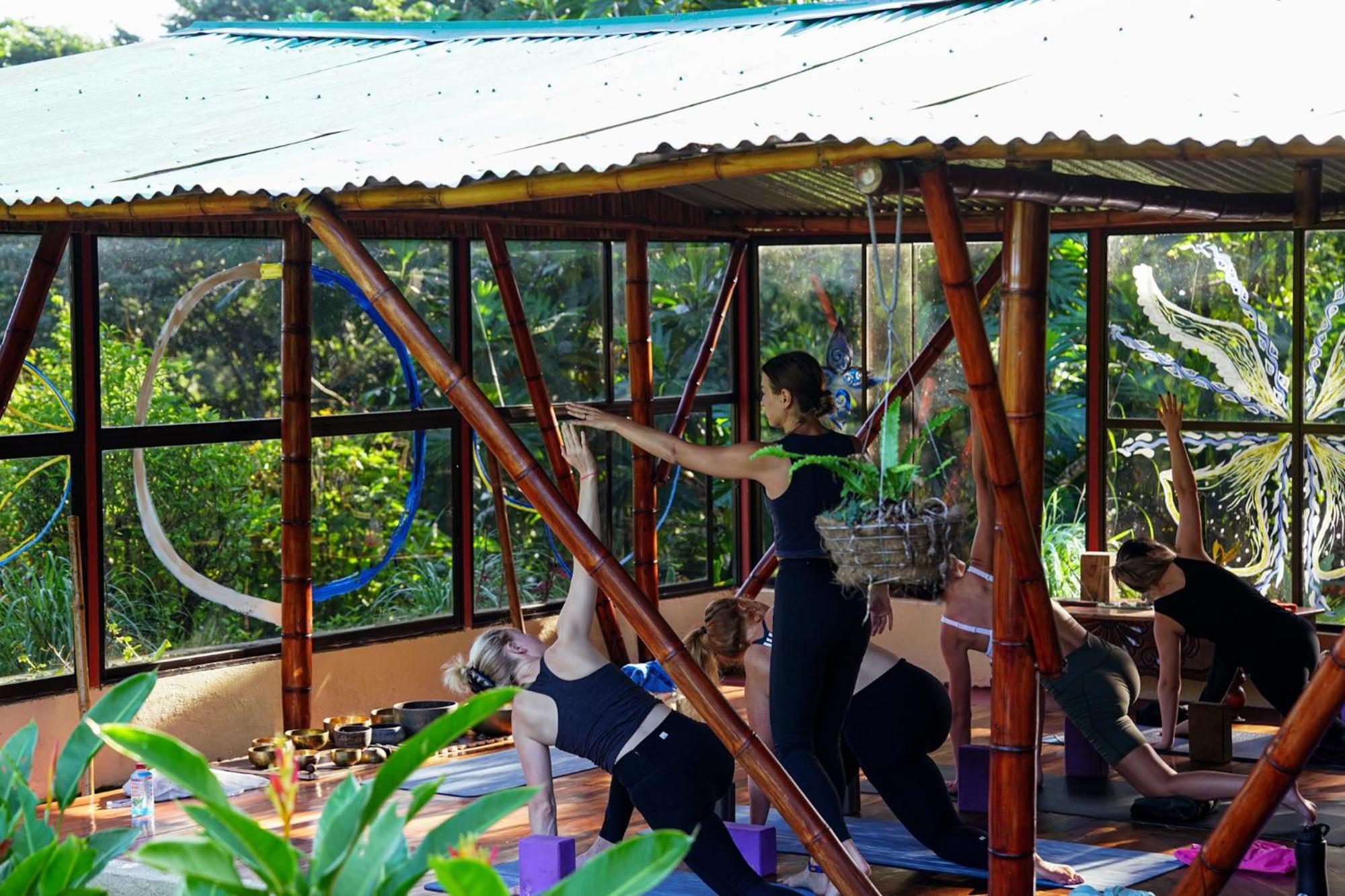 Essence Arenal & Yoga
