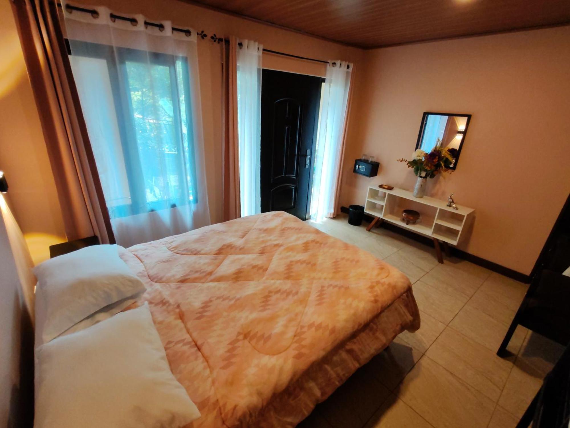 Bed & Breakfast Mi Casa Su Casa