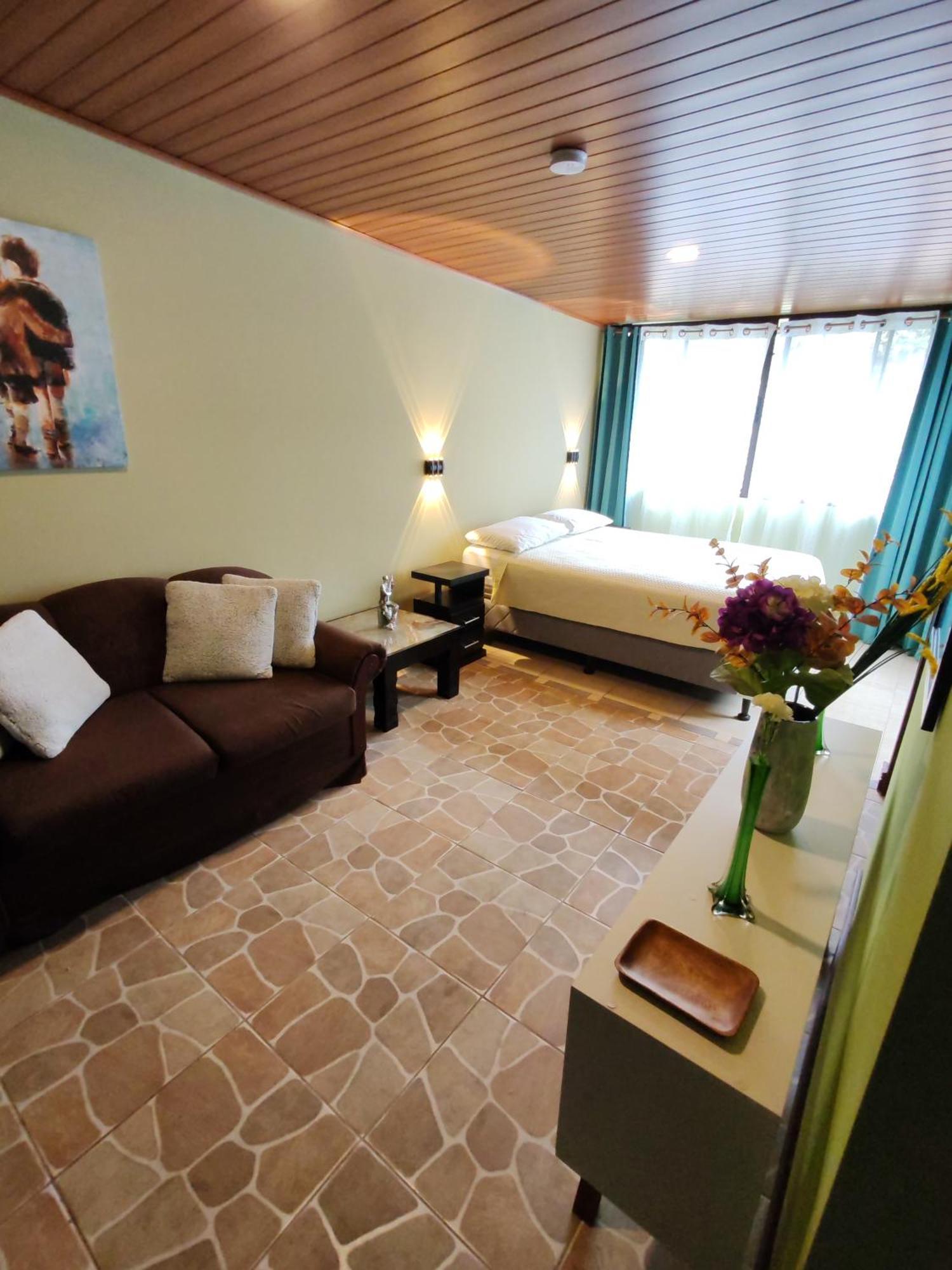 Mi Casa Su Casa Bed & Breakfast Monteverde