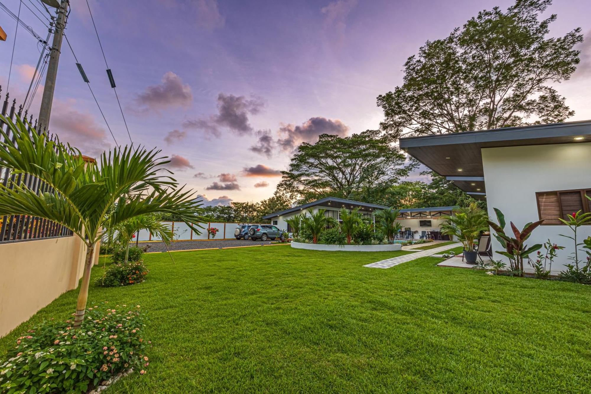Private And Exculsive Getaway Villa