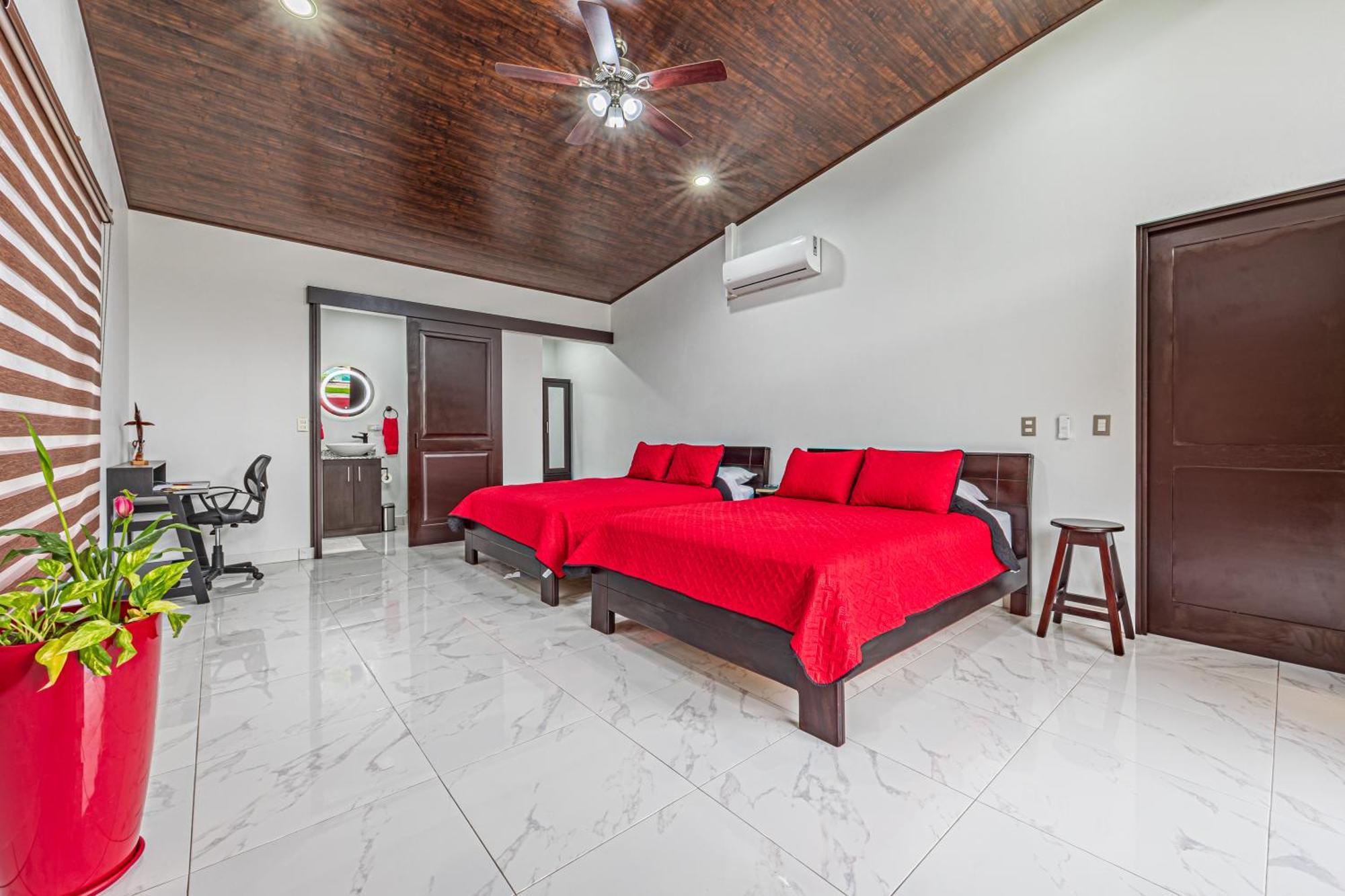 Private And Exculsive Getaway Villa Uvita