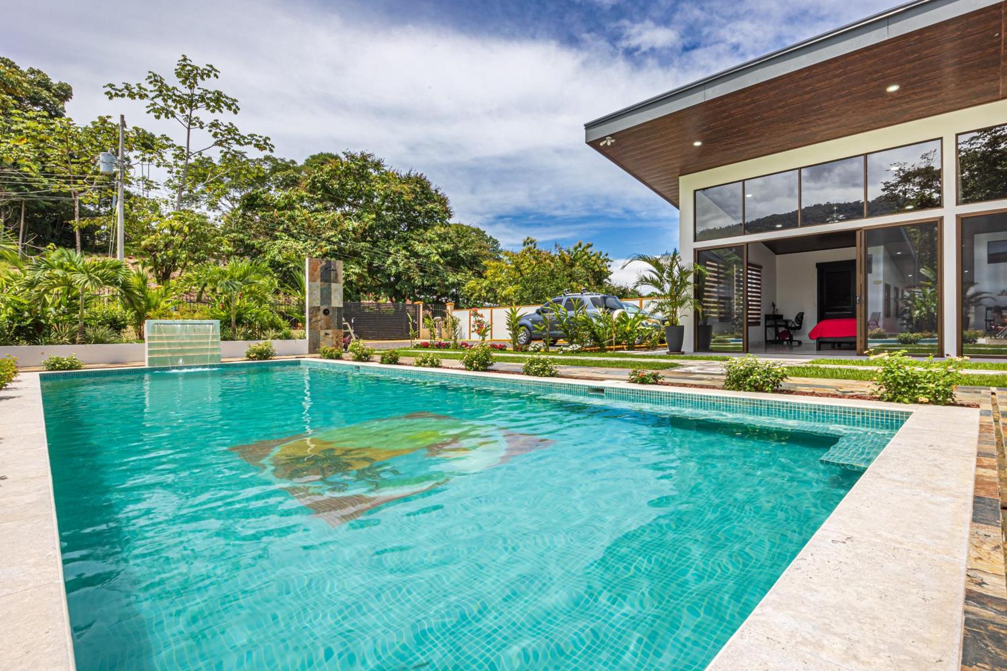 Private And Exculsive Getaway Villa