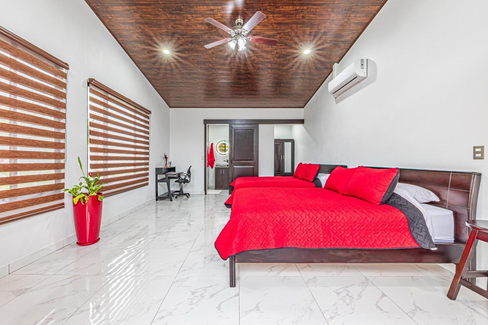 Private And Exculsive Getaway Villa