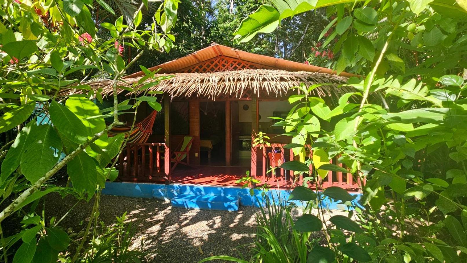 Casitas Flores * Puerto Viejo de Talamanca