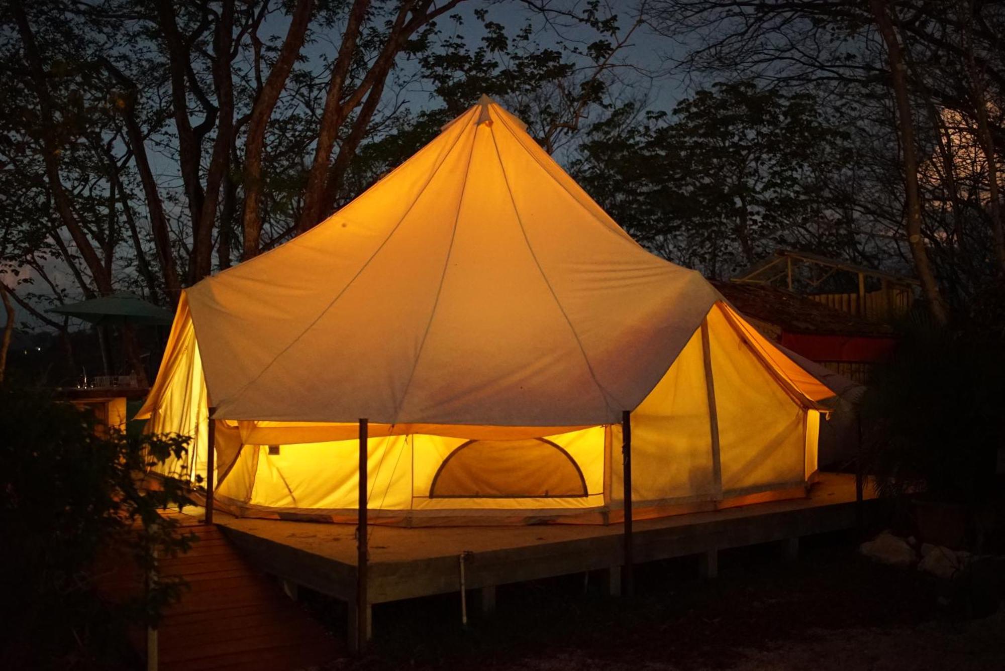 Guanaglamp Luxury tent Huacas