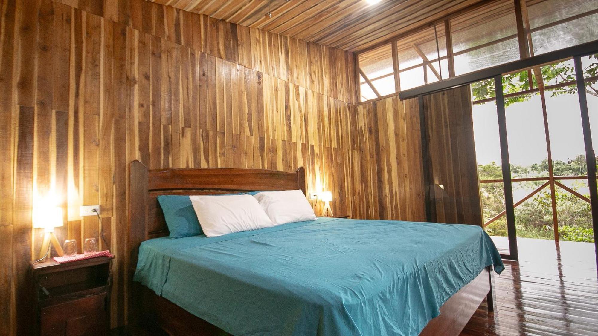 Onca Tours & Treehouses Katira