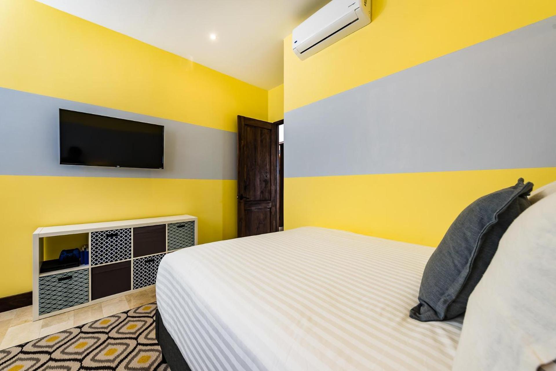 Villa Plaza Carlota 2 At Catalinas *