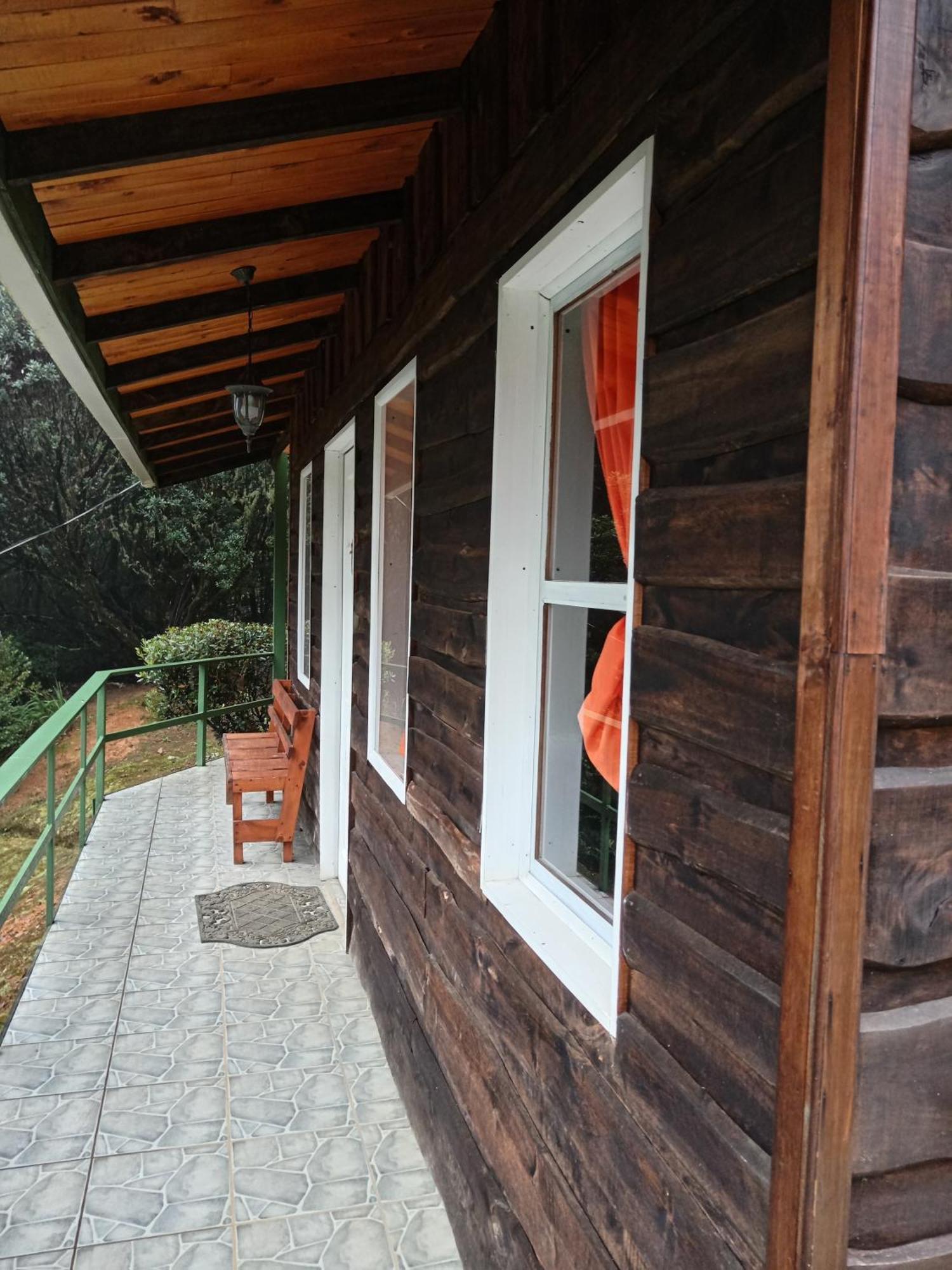 Miriam's Quetzals Bed & Breakfast *