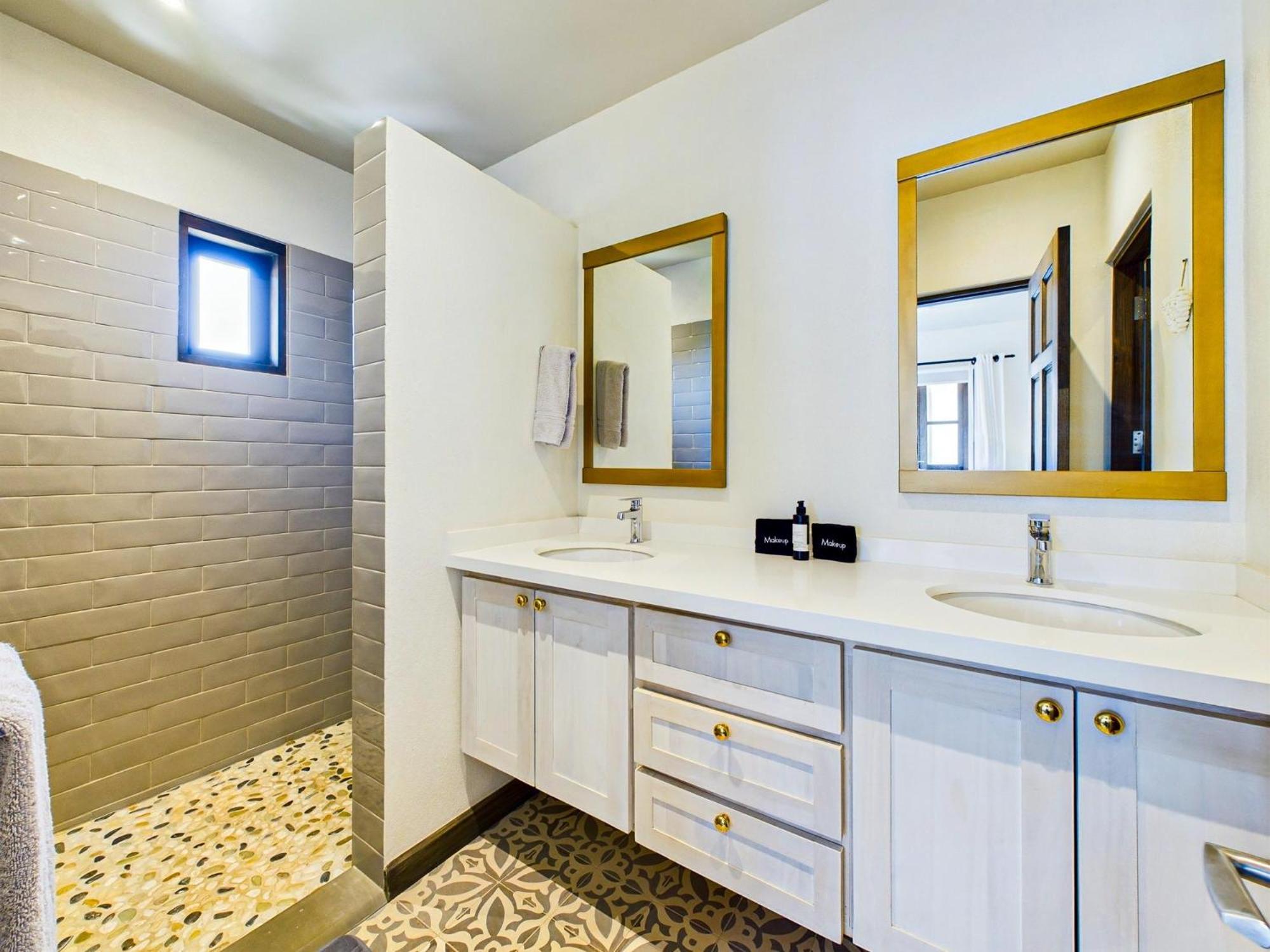Miraflores 42 Ocean View Condo At Las Catalinas * Playa Danta