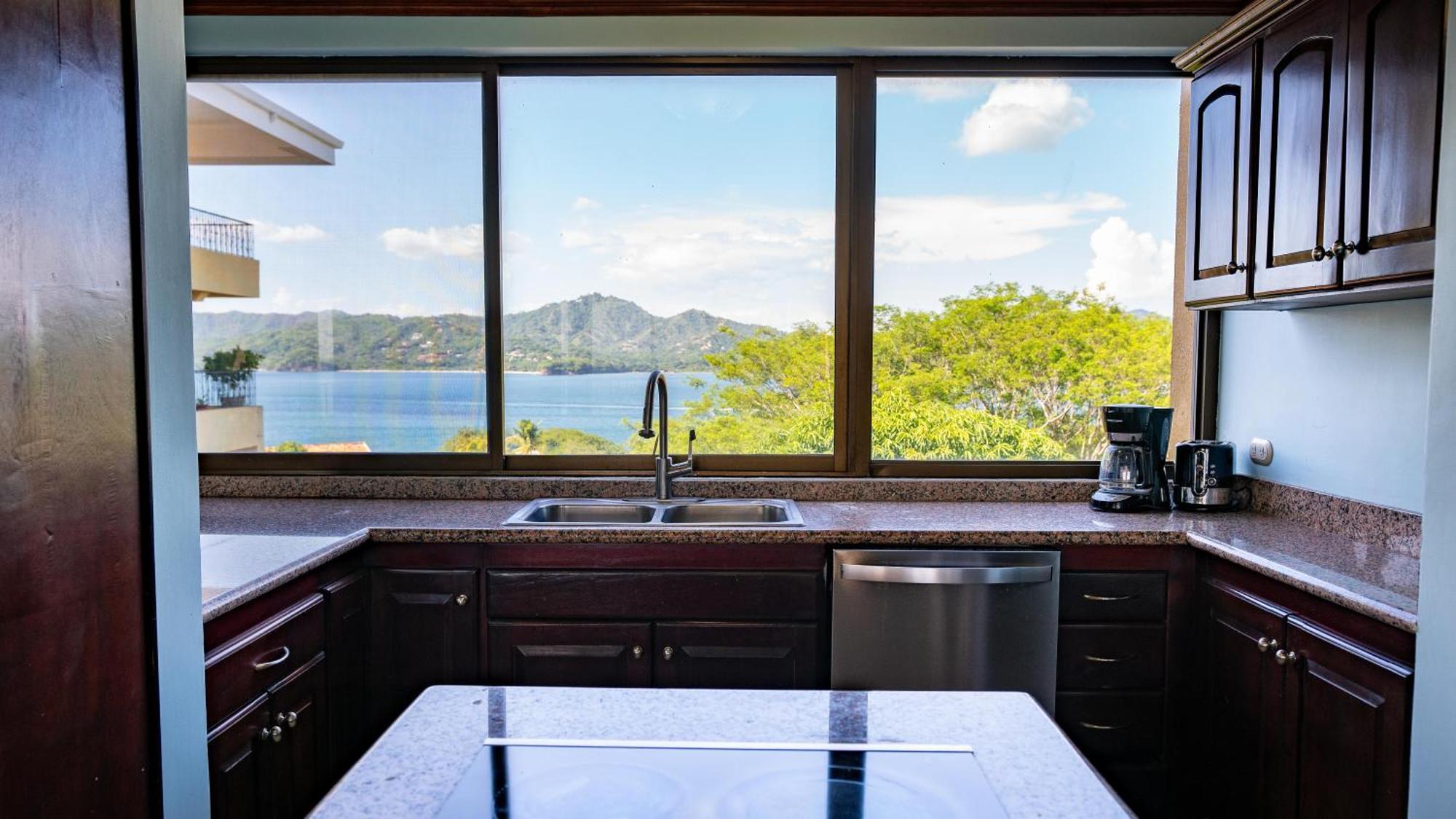 Presidential 15-oceanview