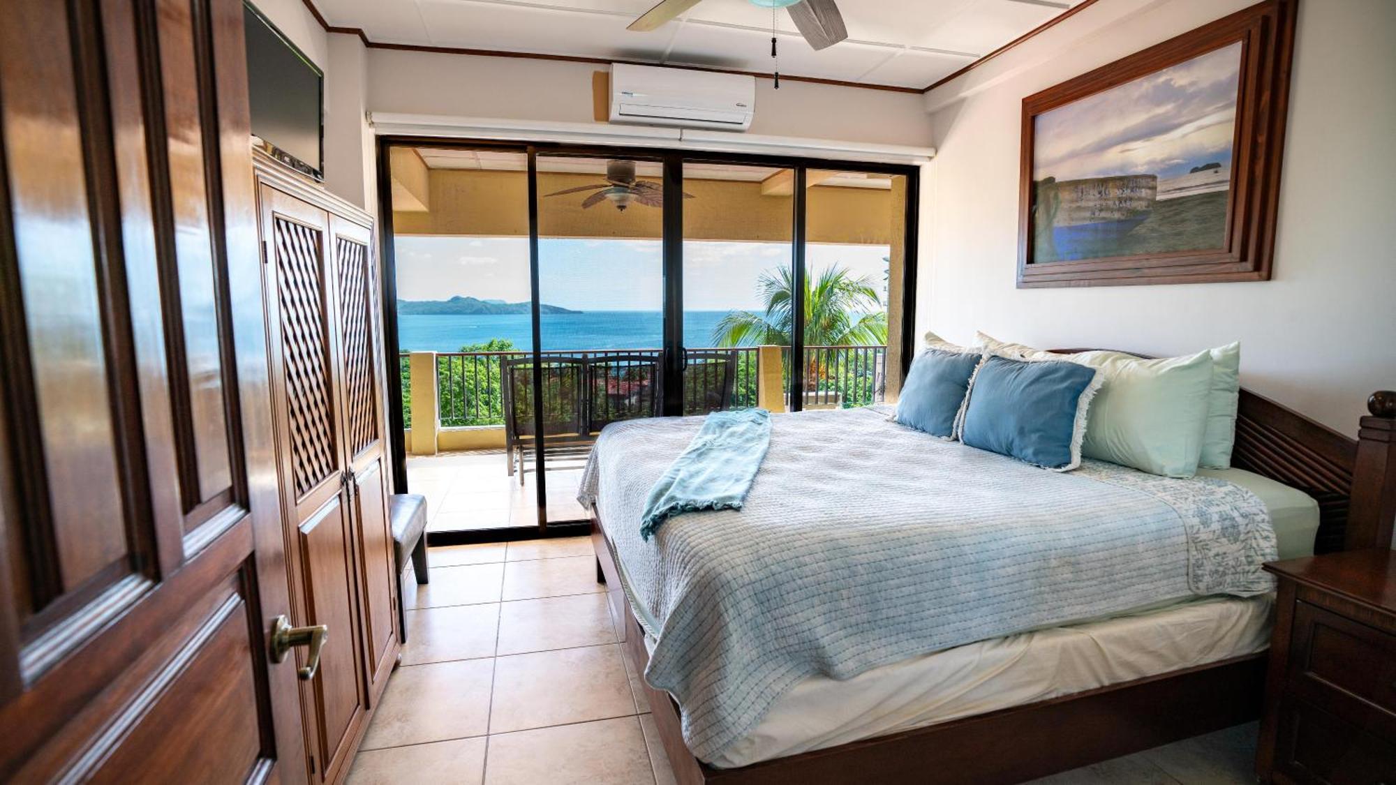 Presidential 15-oceanview Playa Flamingo